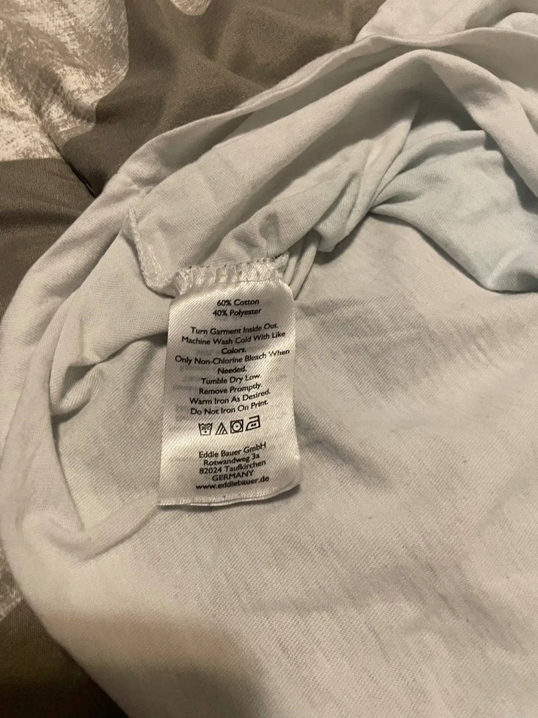 Eddie Bauer White T-Shirt - Men's Size S image indicator(5)