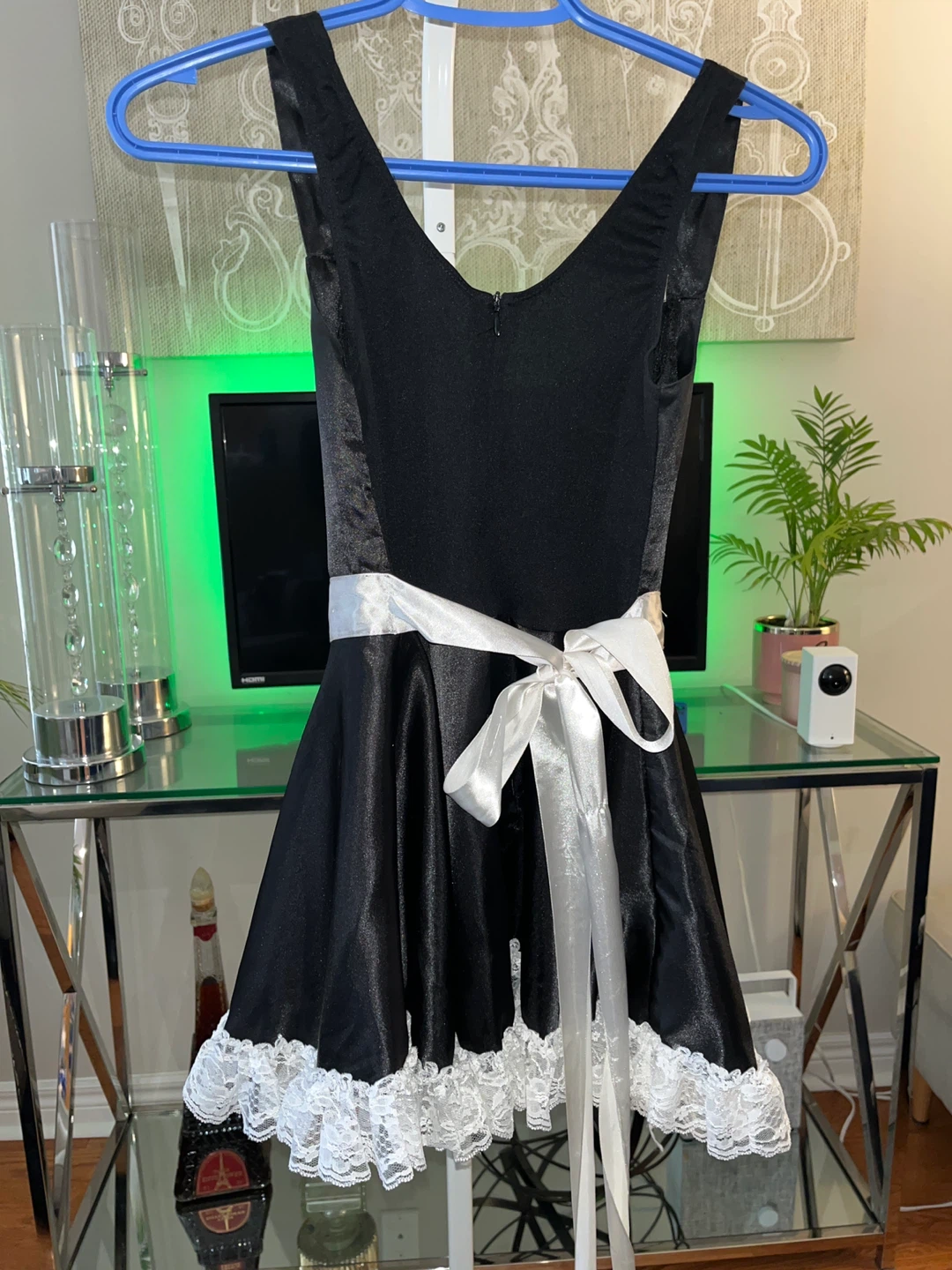 Maid Costume with Stockings - Adult Size - photo 2
