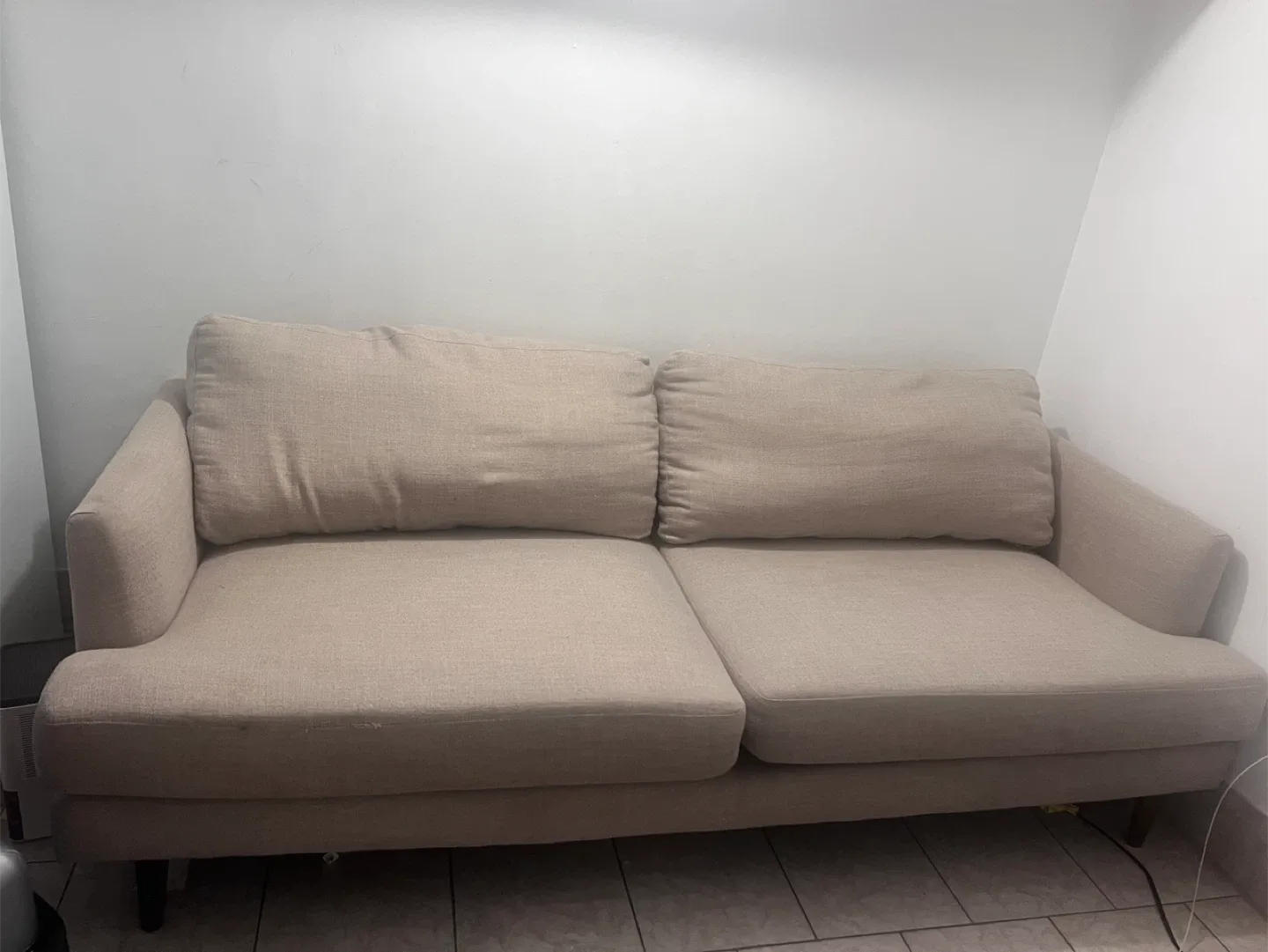 Three seater sofa for sell. Moving sell image indicator(2)