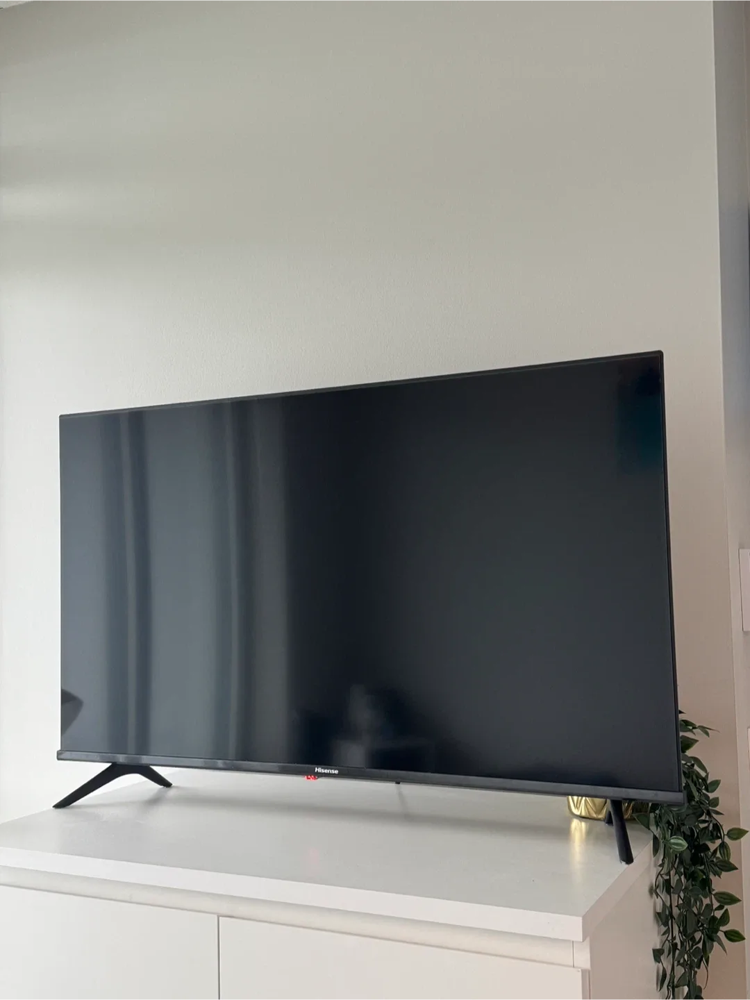 Hisense 40A4KV 40" Smart Full HD TV image indicator(3)