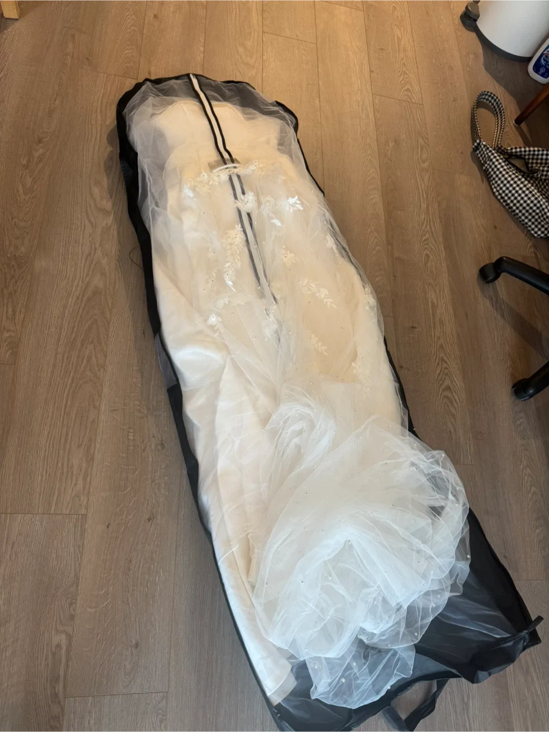 Wedding Dress with veil – Simple Satin Tube-top (Hi-low design) image indicator(5)