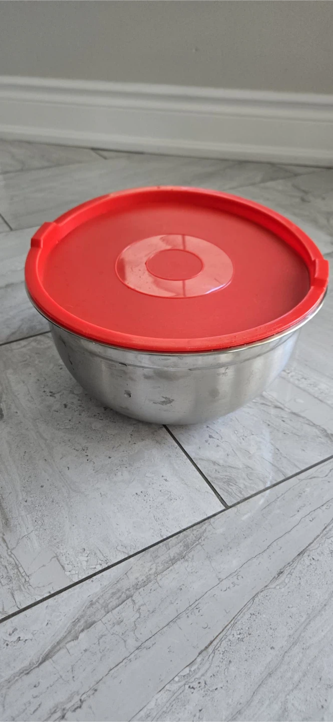 Stainless Steel Bowls with Red Lids - photo 2