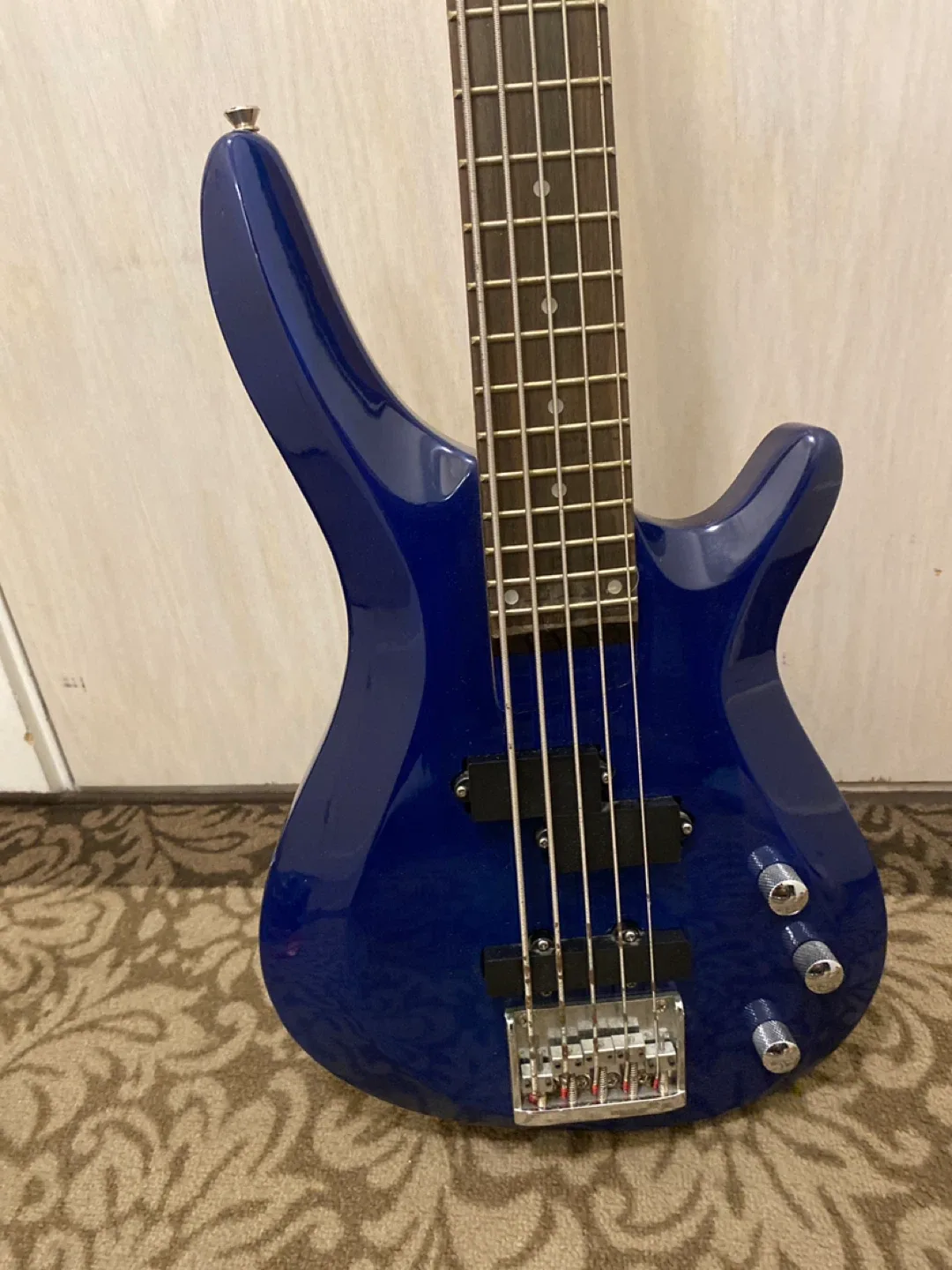 Blue G&L Tribute Series Bass Guitar image indicator(4)