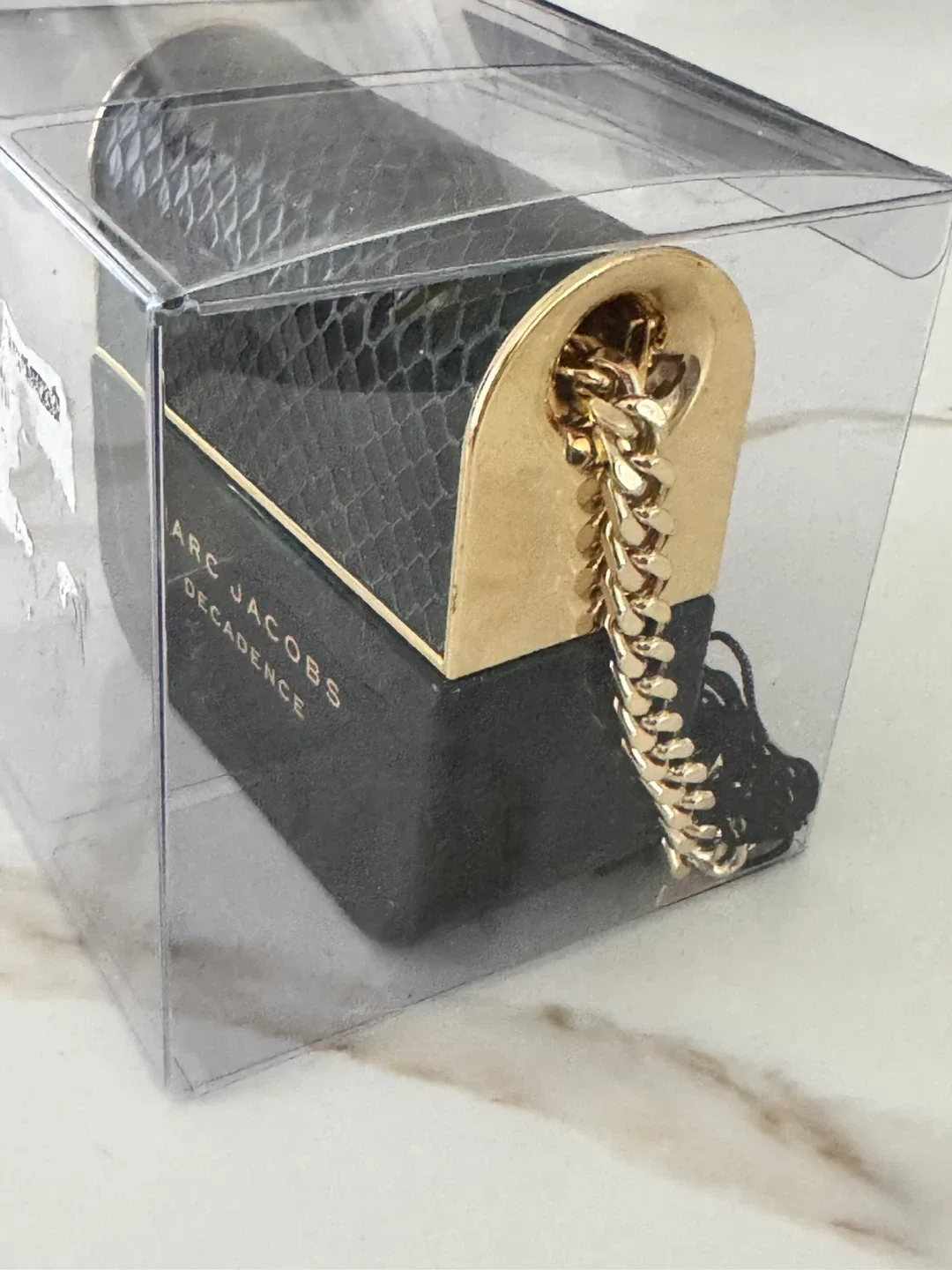 Marc Jacobs Decadence Perfume image indicator(3)