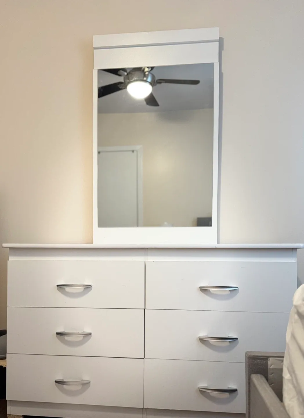 White Dresser with Mirror image indicator(3)