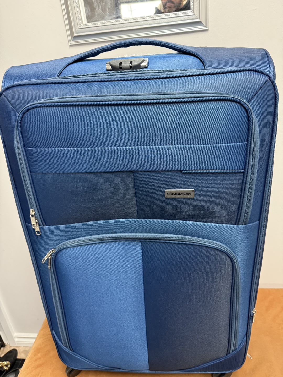 Oriental Glory Blue Suitcase