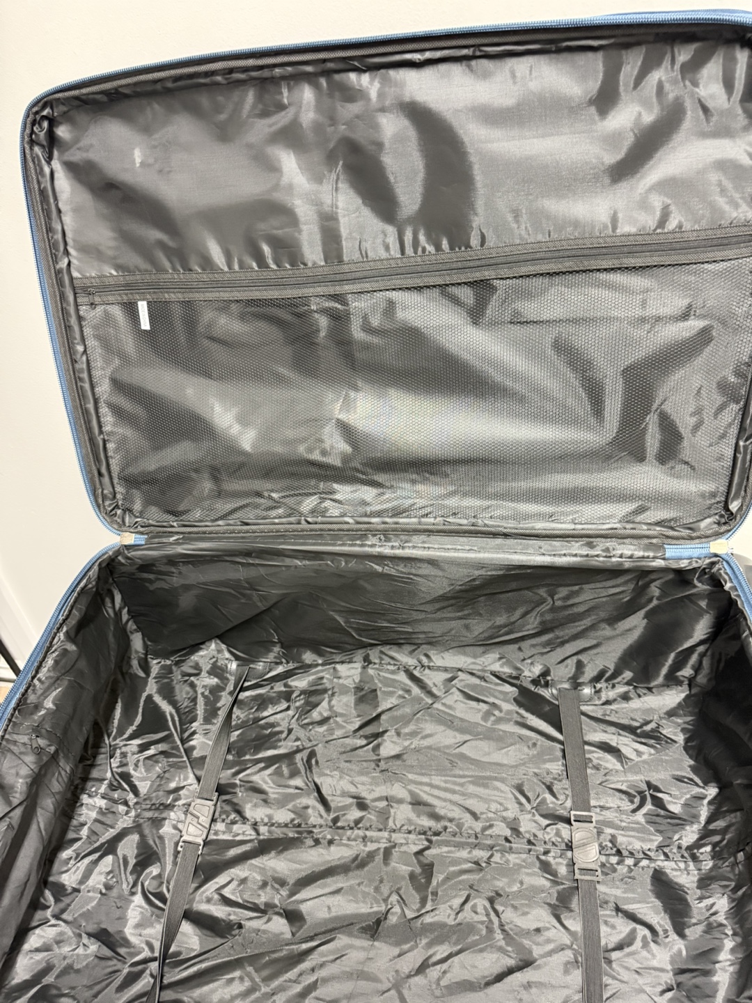 Oriental Glory Blue Suitcase - photo 5