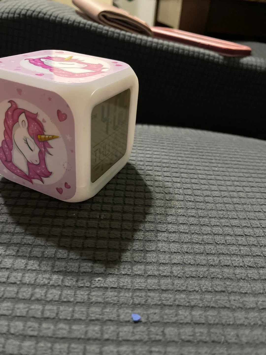 Brand new  small kids Electric digital Alarm Clock I image indicator(2)