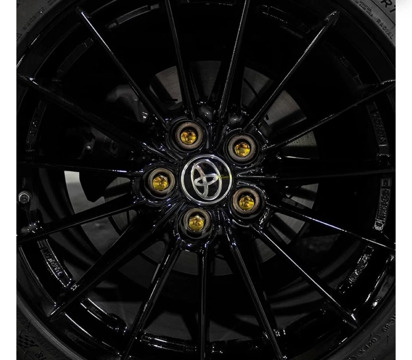 Mishimoto Acorn Lug Nuts - Blue image indicator(3)