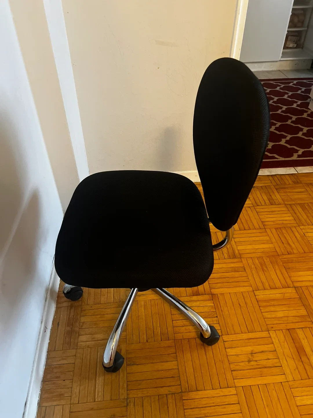 Black Office Chair image indicator(2)