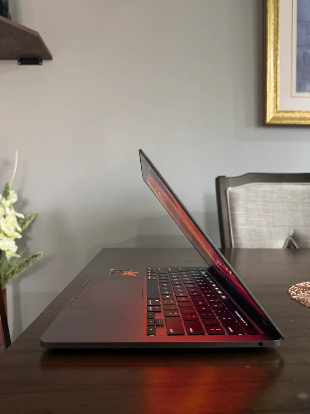 MacBook Pro image indicator(3)