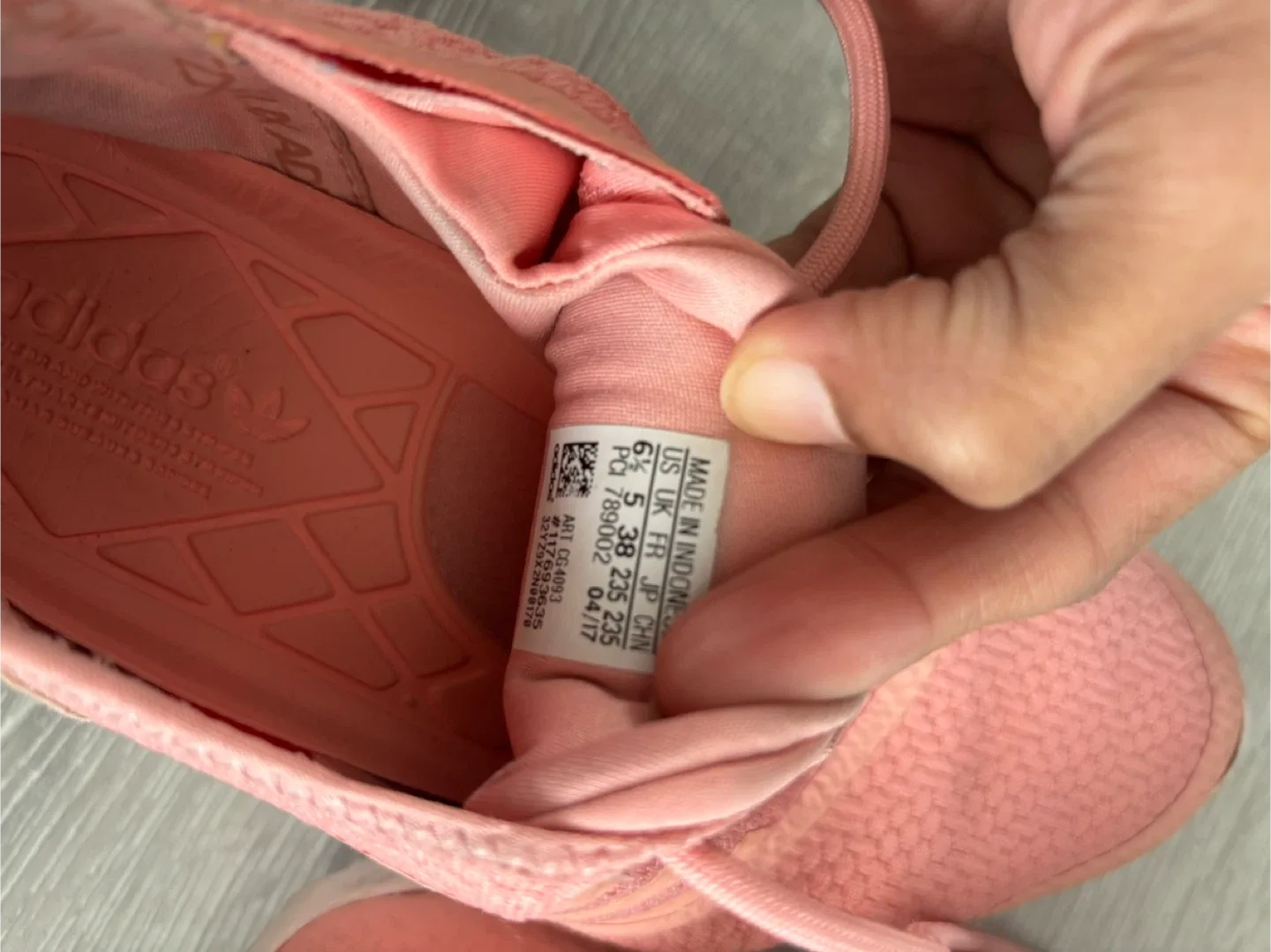 Adidas Dawn Pink Sneakers - Size 6.5 image indicator(3)