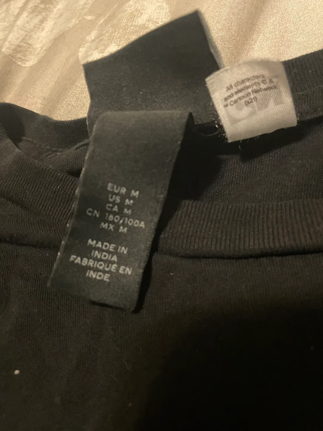 H&M Rick and Morty Black T-Shirt - Size M image indicator(3)