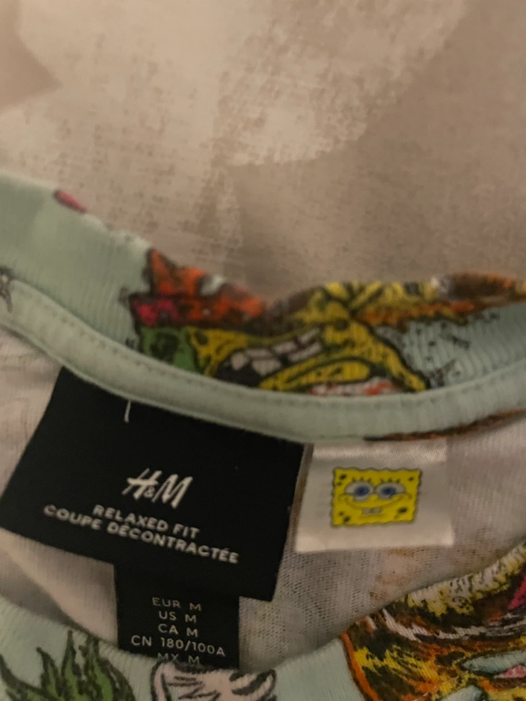 H&M Relaxed Fit Spongebob T-Shirt - Size M - photo 4