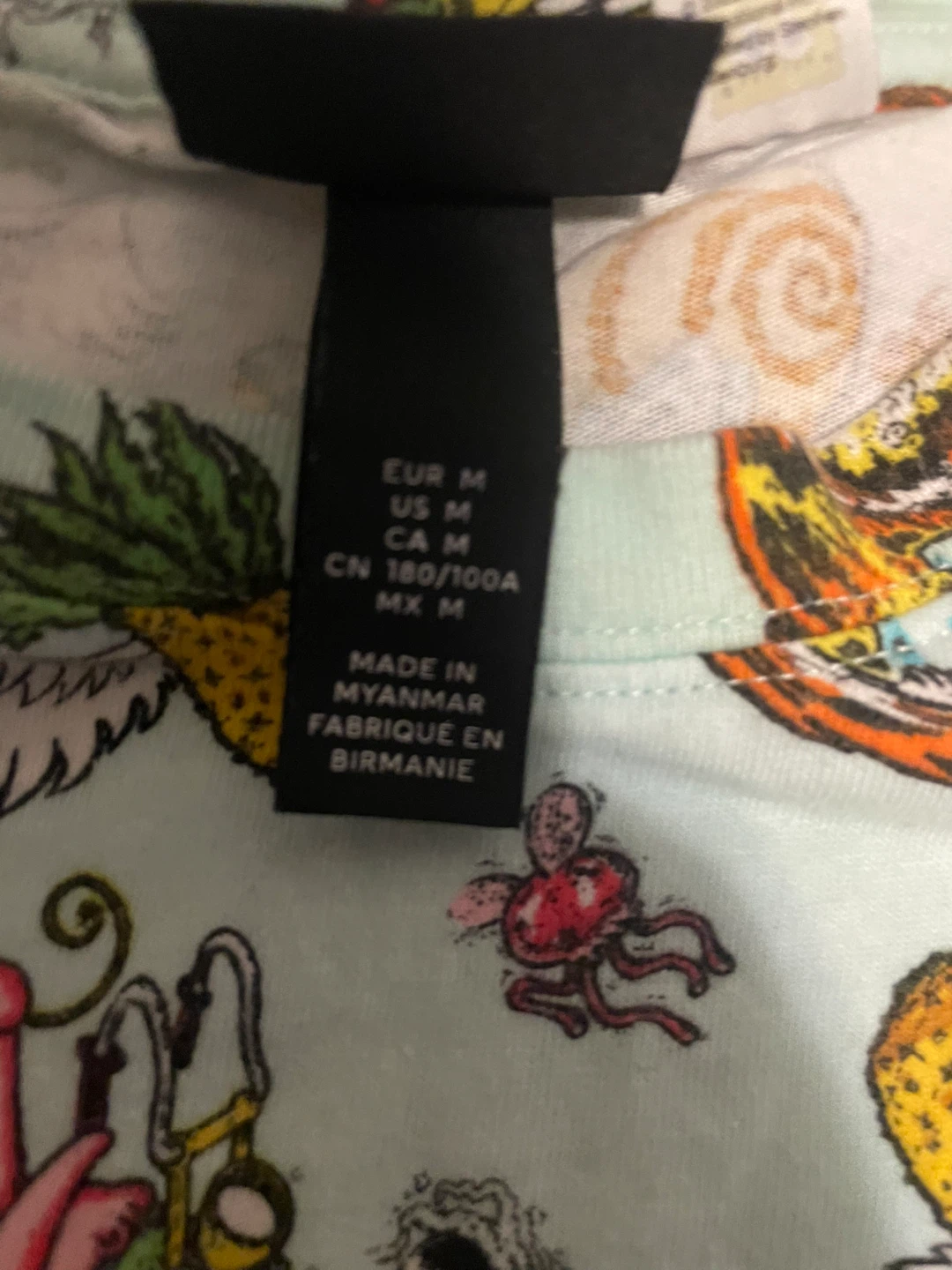 H&M Relaxed Fit Spongebob T-Shirt - Size M - photo 3
