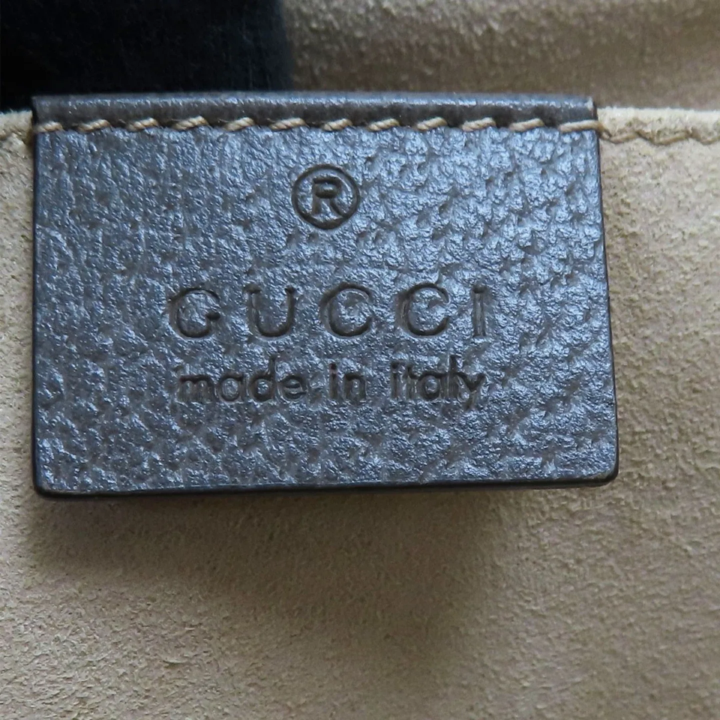 GUCCI GG Supreme Canvas Ophidia bag image indicator(4)