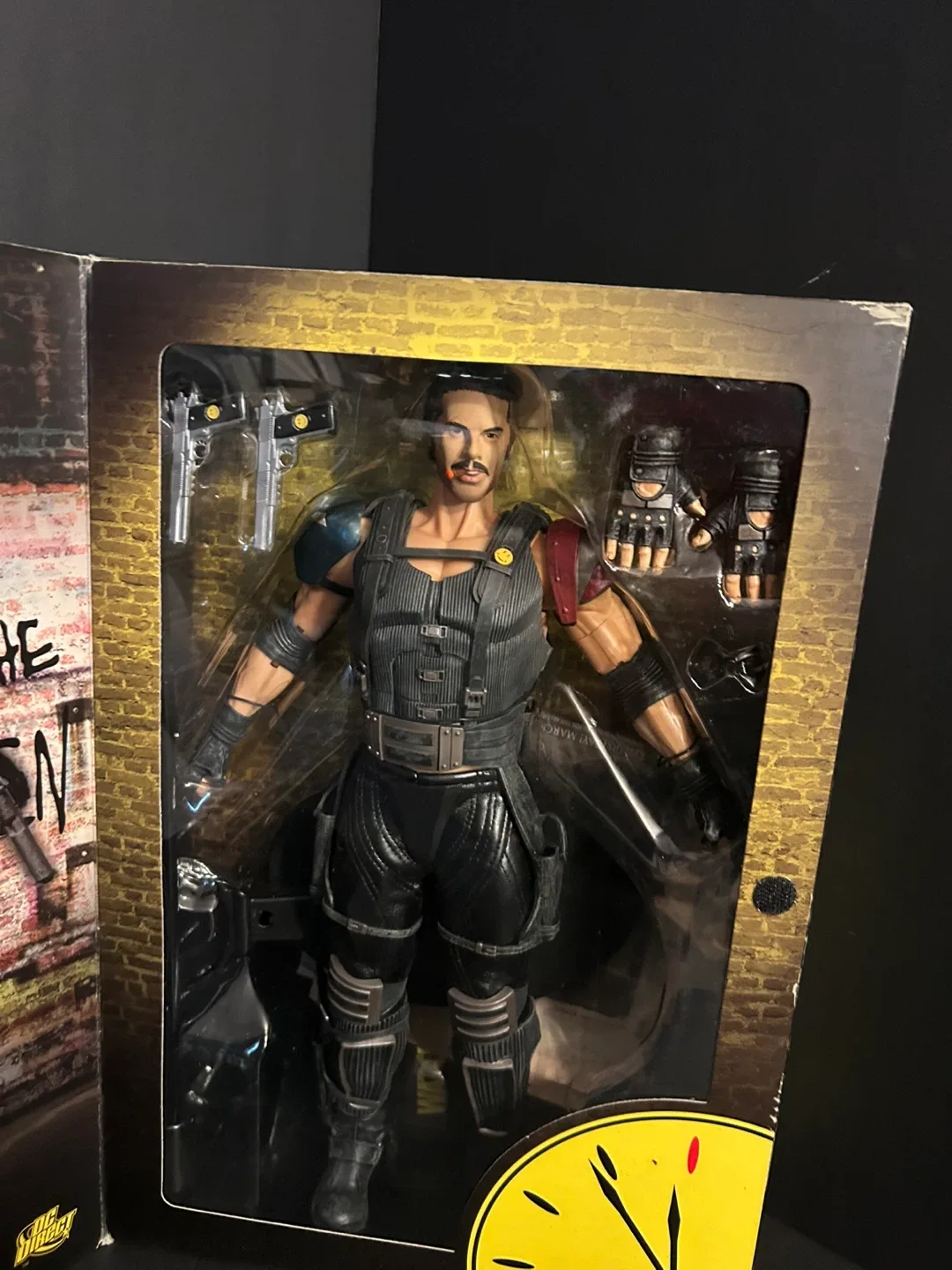 Watchmen The Comedian 1/6 Scale Deluxe Collector Figure image indicator(2)