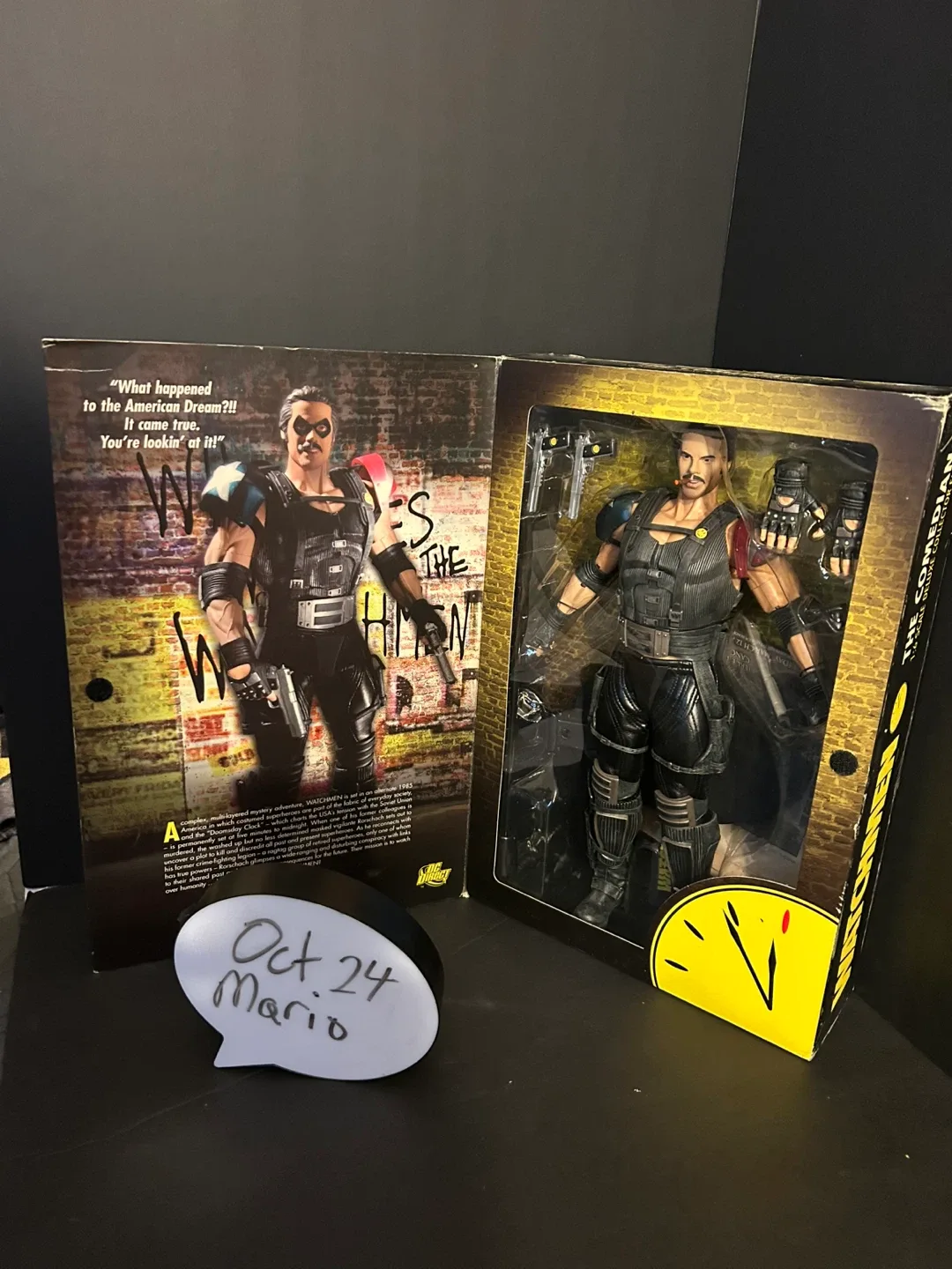 Watchmen The Comedian 1/6 Scale Deluxe Collector Figure image indicator(5)