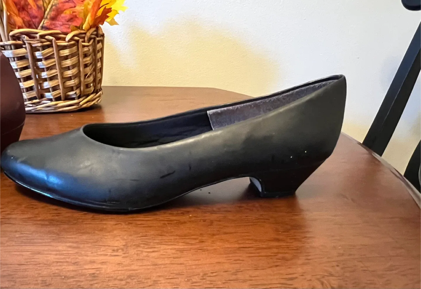 Hush Puppies Leather Low Heeled Pumps image indicator(2)