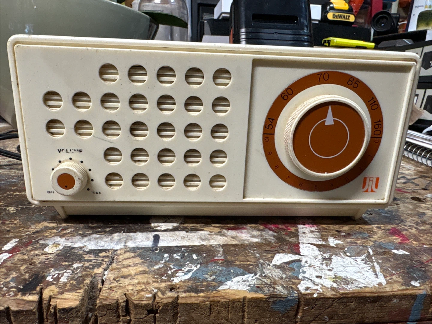 Vintage JA 16 Radio