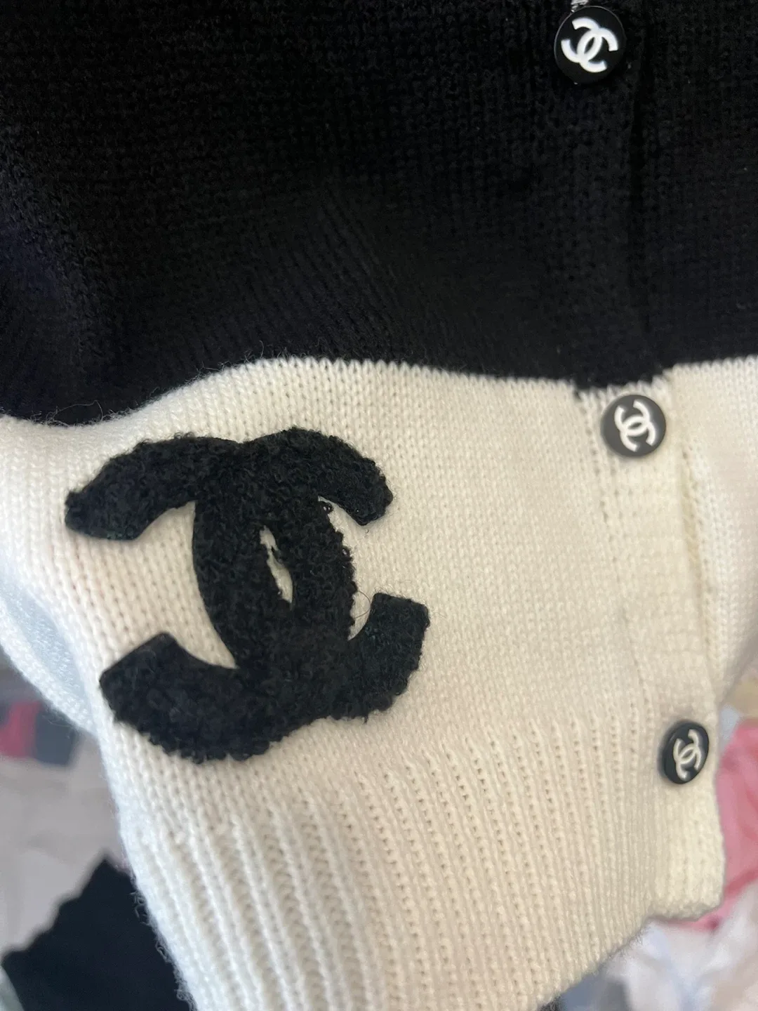 Chanel Knit Vest image indicator(2)