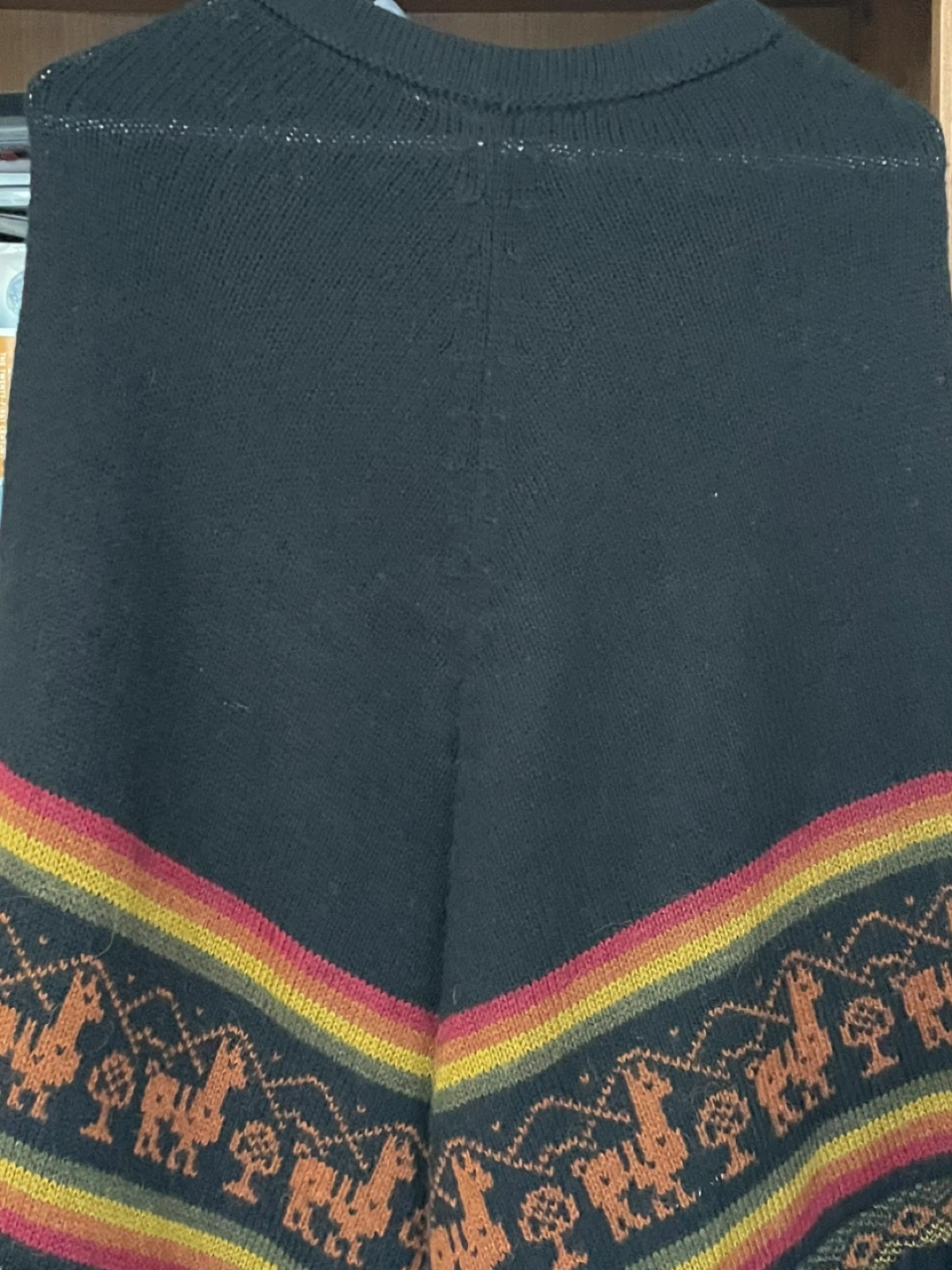 Black Poncho with Andean Design - photo 4