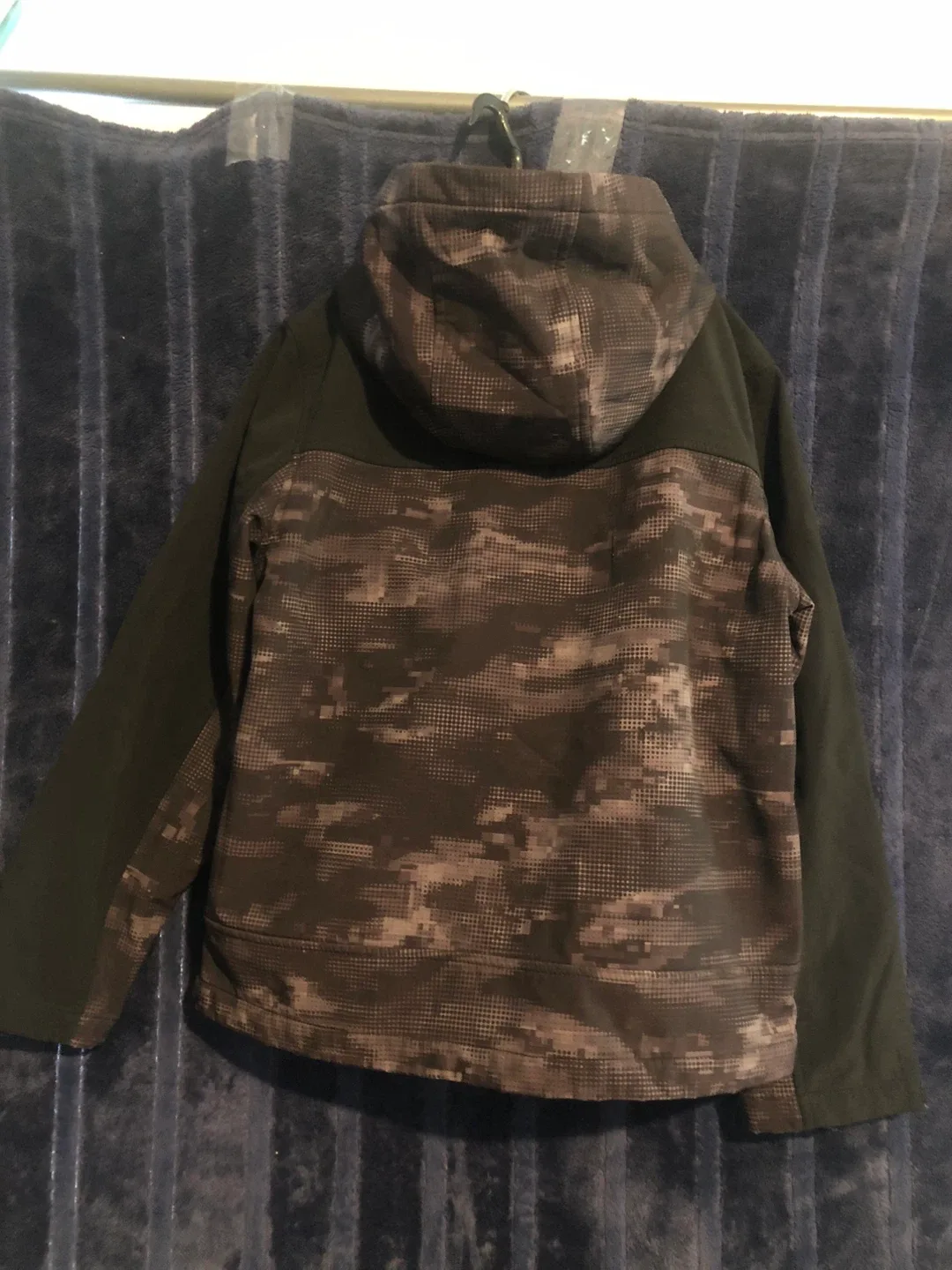 Snozu Kids' Winter Jacket - Size M (10/12) image indicator(2)