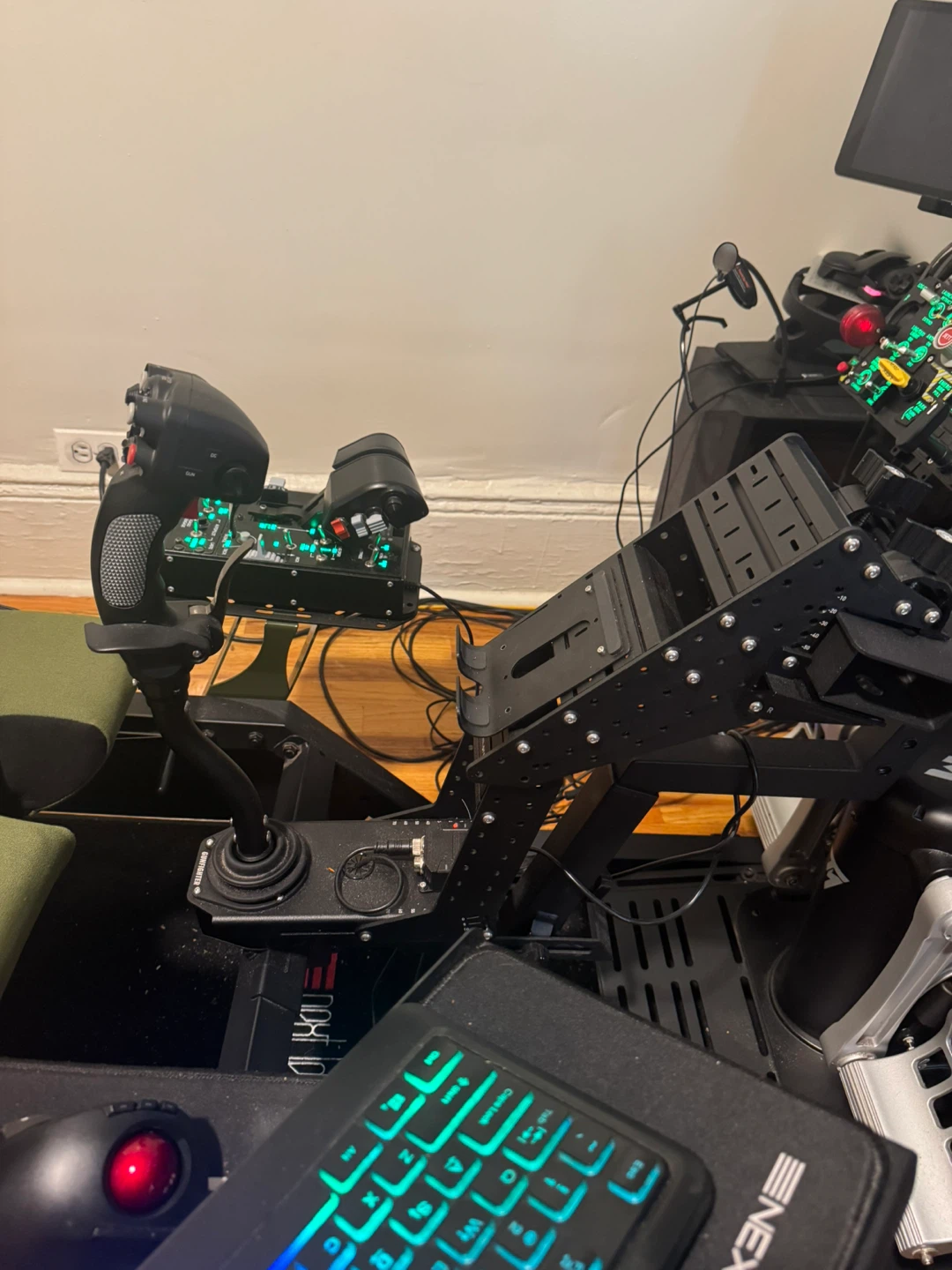 Next Level Racing Flight Simulator Cockpit - photo 3