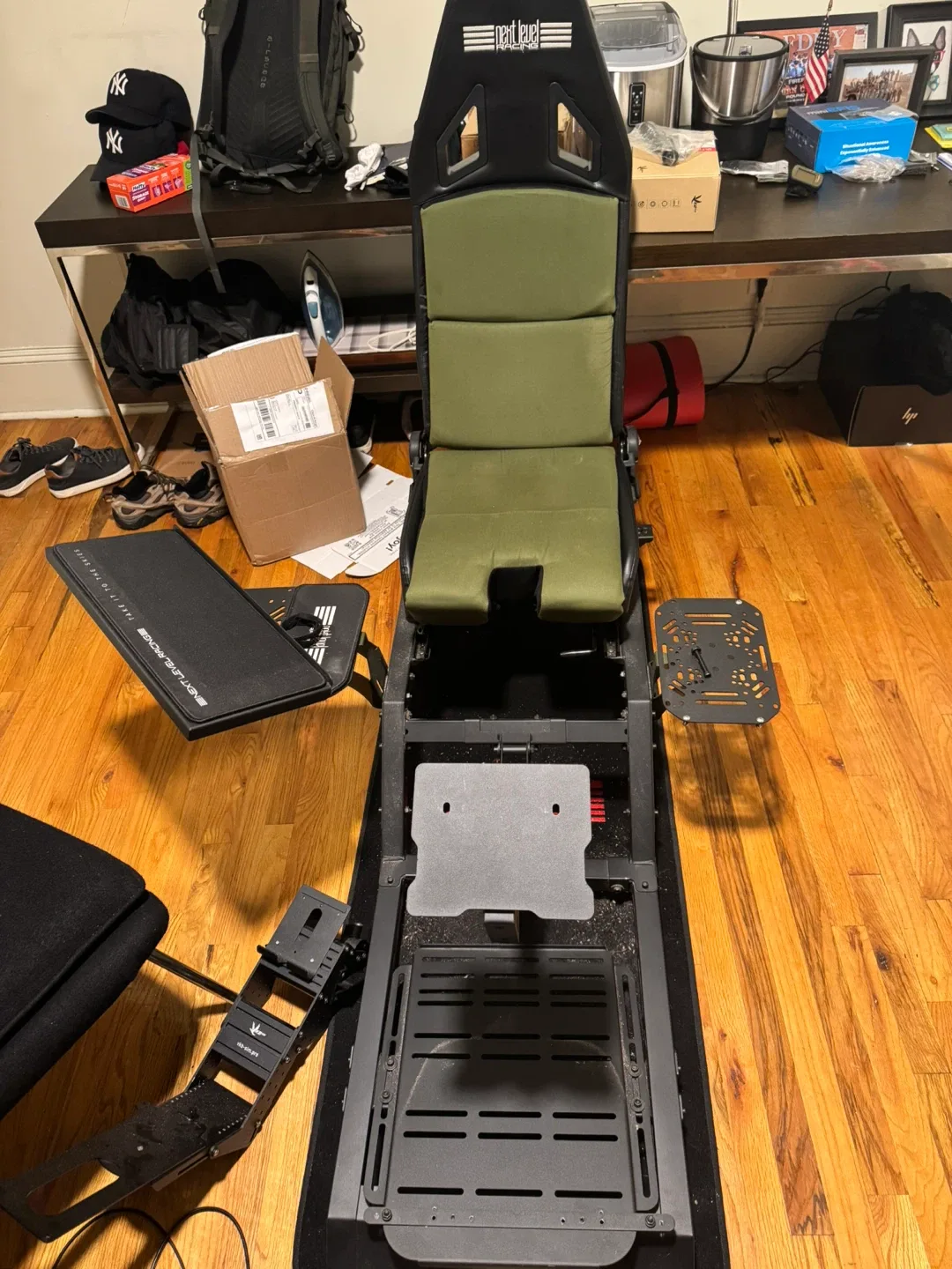 Next Level Racing Flight Simulator Cockpit image indicator(5)