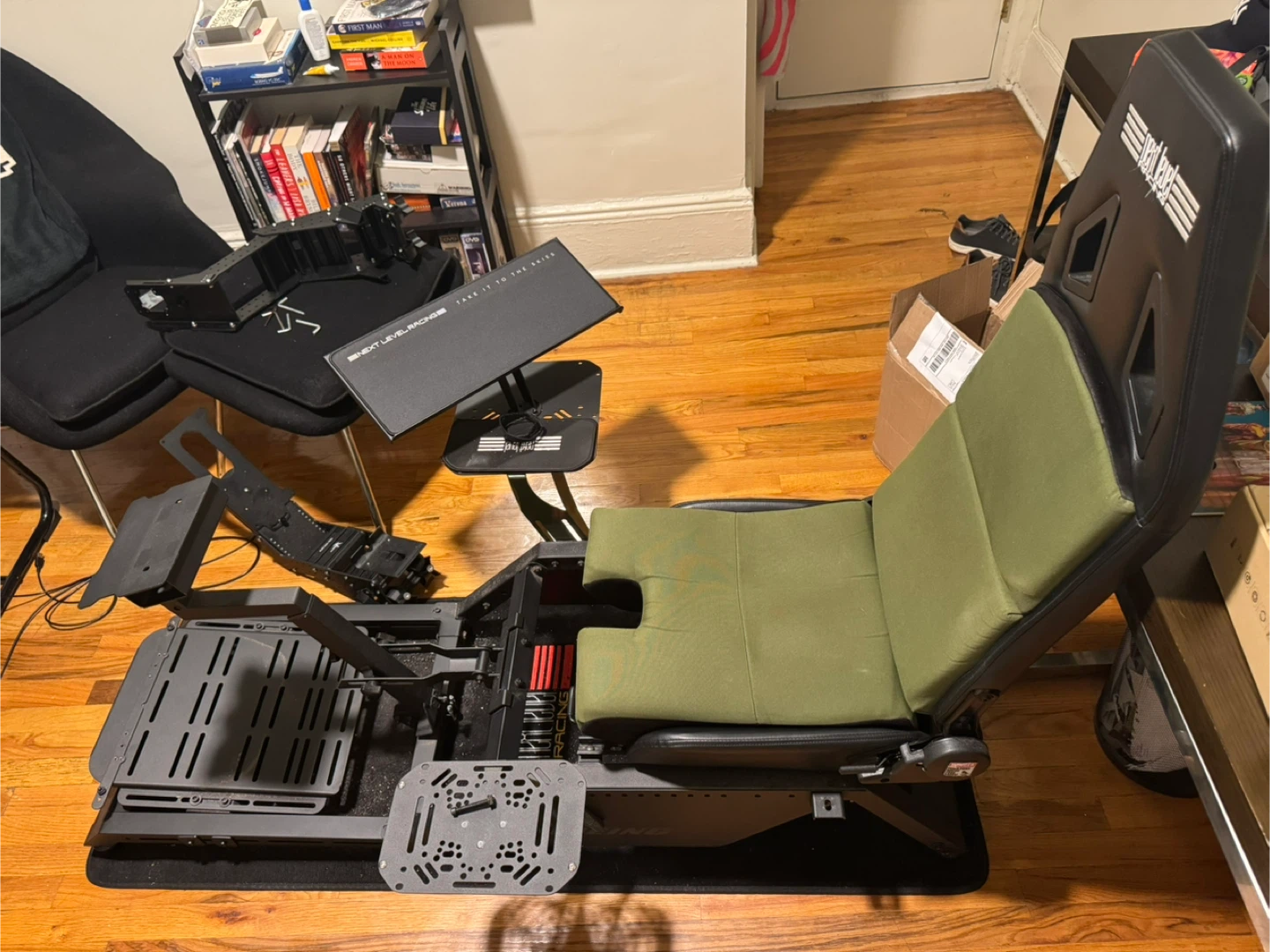 Next Level Racing Flight Simulator Cockpit - photo 4