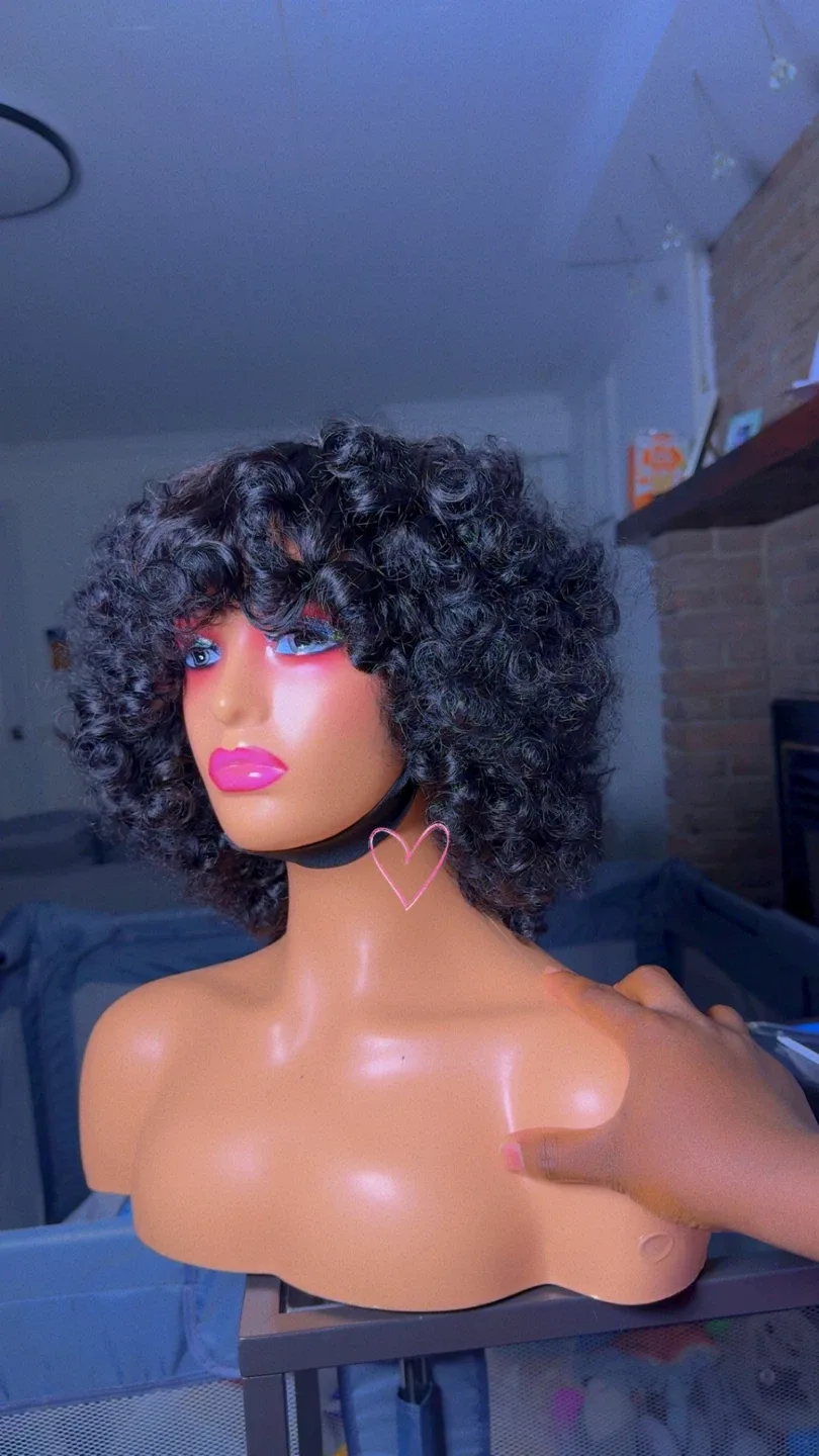 Curly Black bouncy Wig image indicator(2)