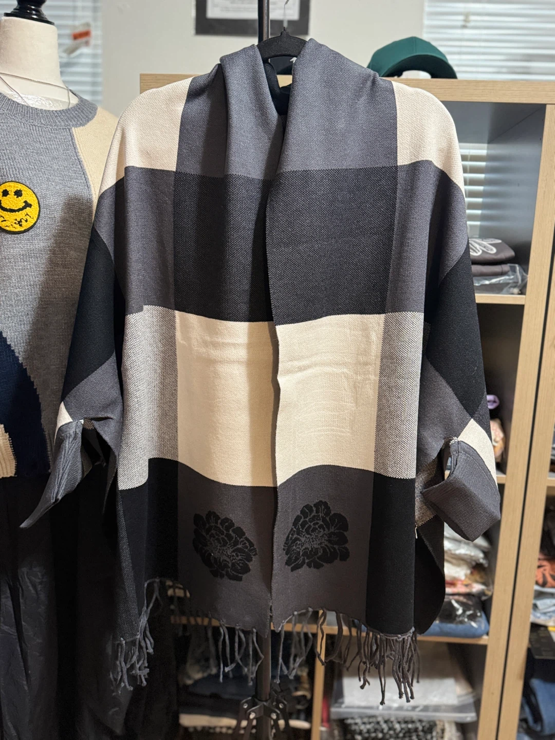 Poncho Tassel Shawl Wrap - photo 4