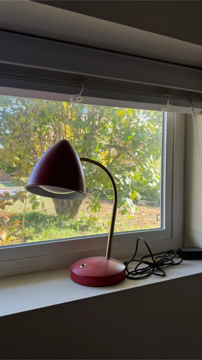 IKEA ISNÄLEN LED Work Lamp - Red/Brass image indicator(3)