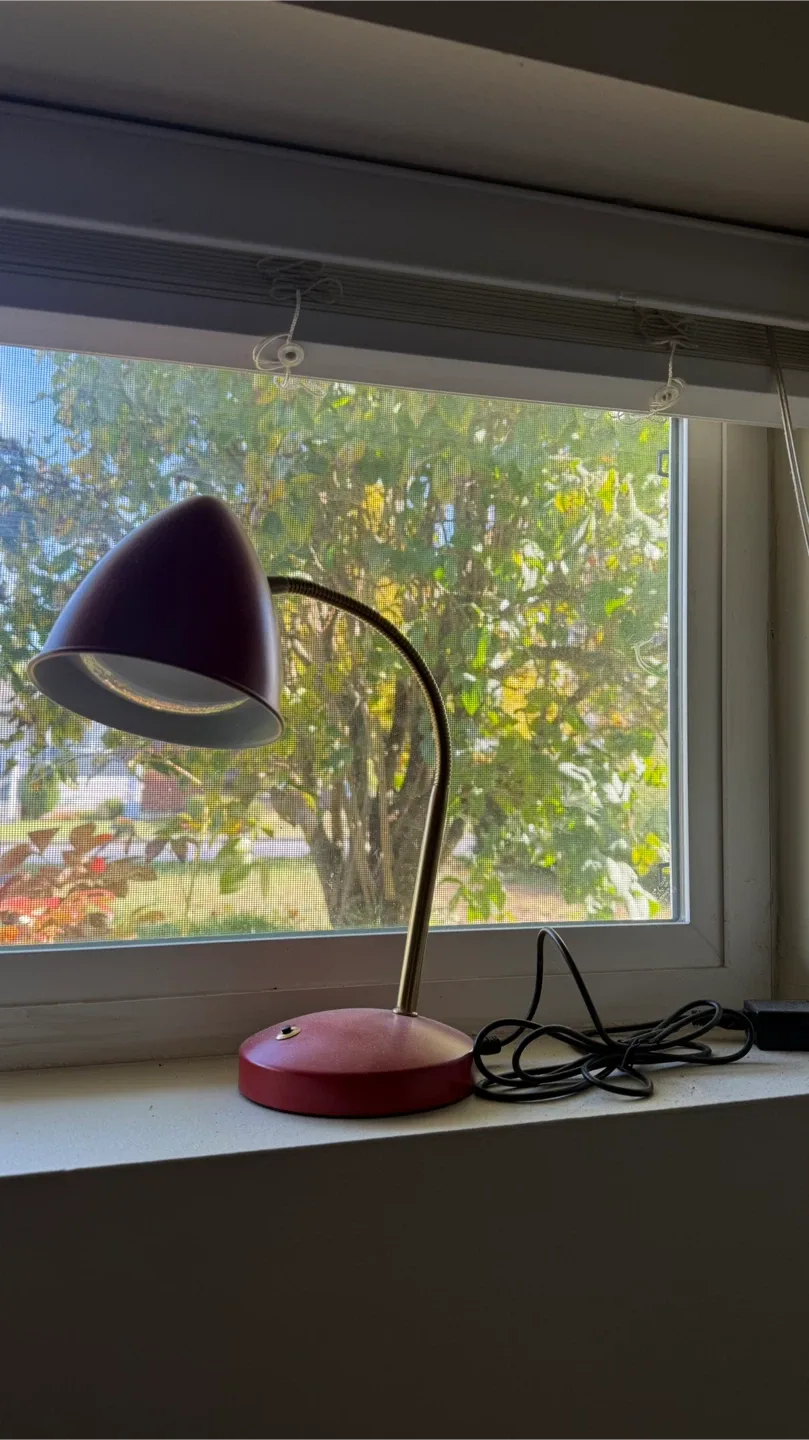 IKEA ISNÄLEN LED Work Lamp - Red/Brass image indicator(2)