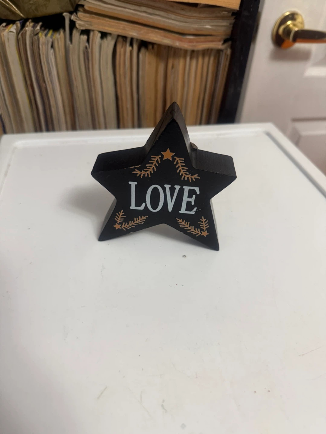 Black Star 'LOVE' Decoration