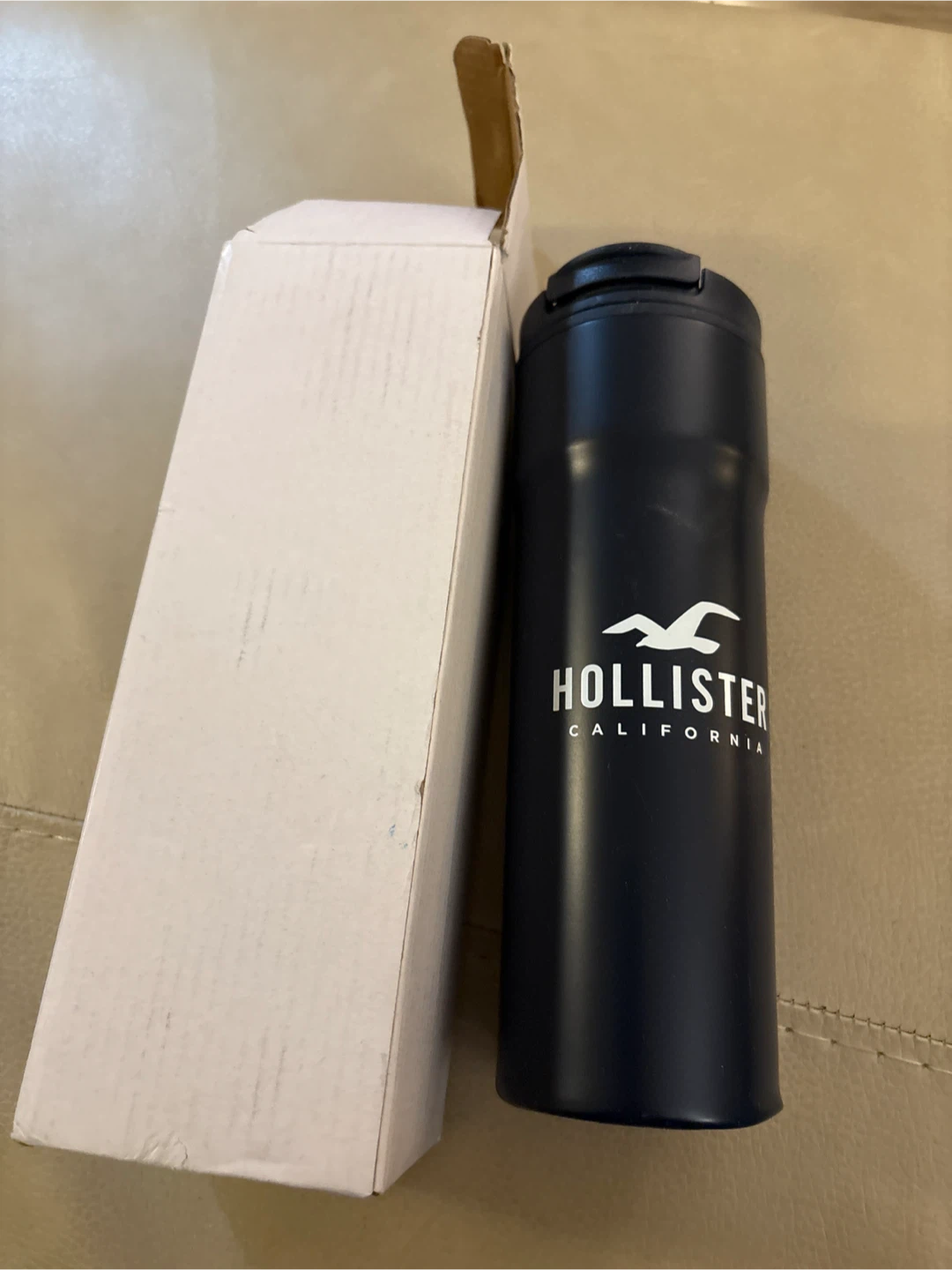 Hollister California Black Water Bottle