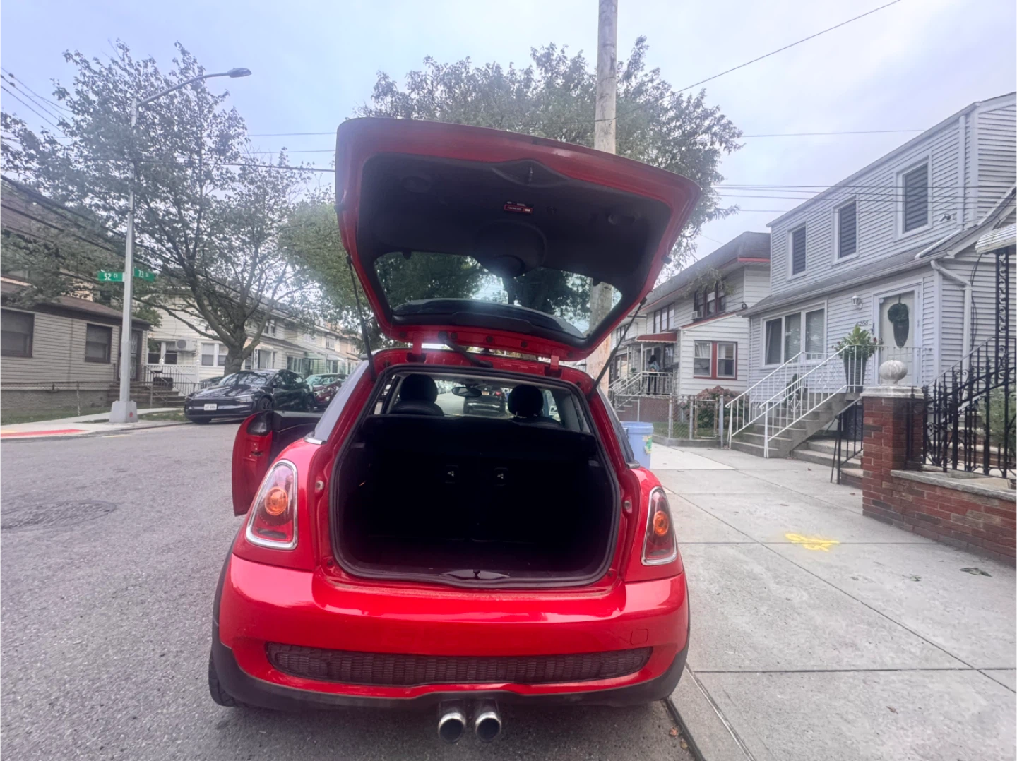2010 Red Mini Cooper S - photo 2