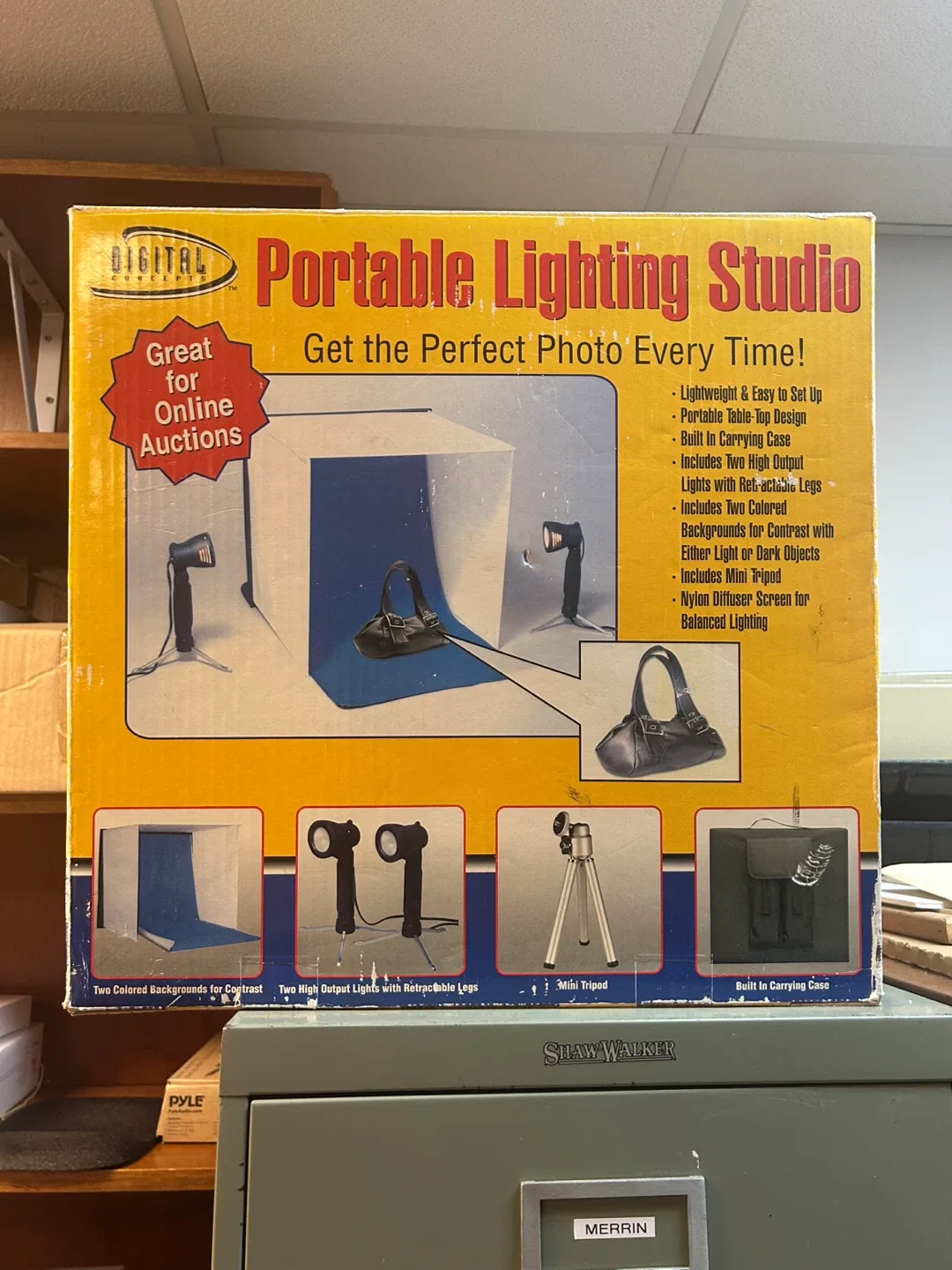 Digital Concepts Portable Lighting Studio image indicator(2)