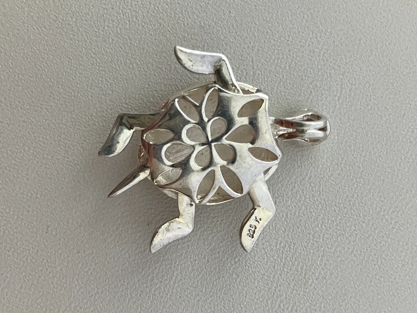 Sterling Silver  moving parts Turtle Pendant image indicator(4)