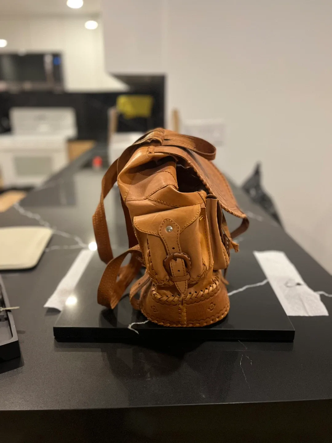 Cuban Leather Backpack image indicator(2)