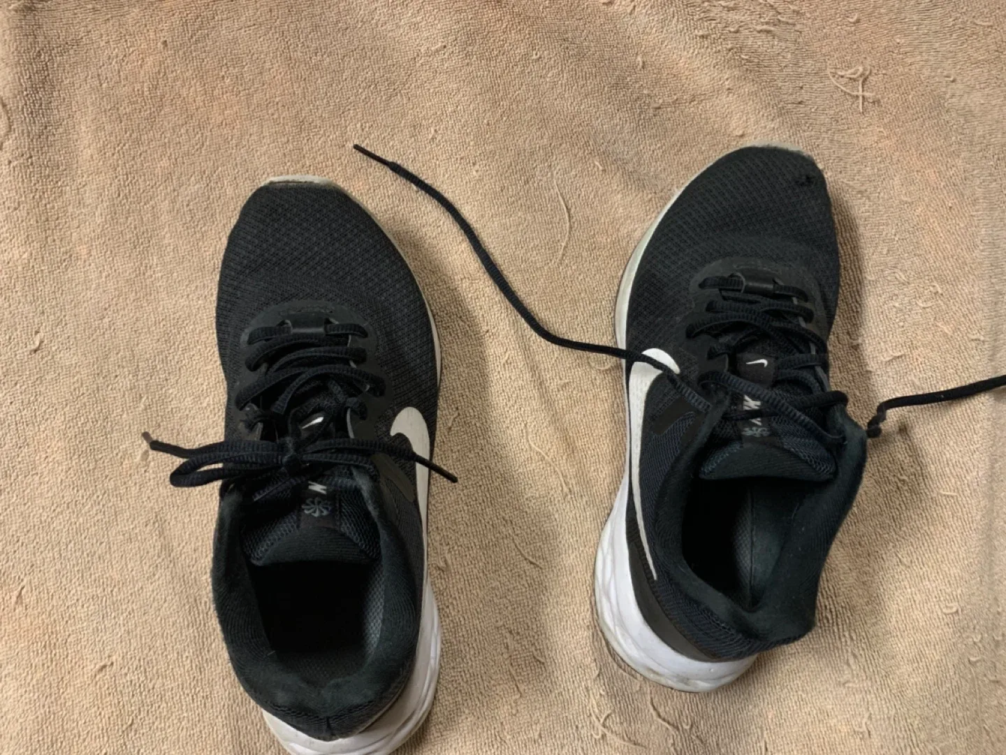 Nike Revolution 6 Black Running Shoes