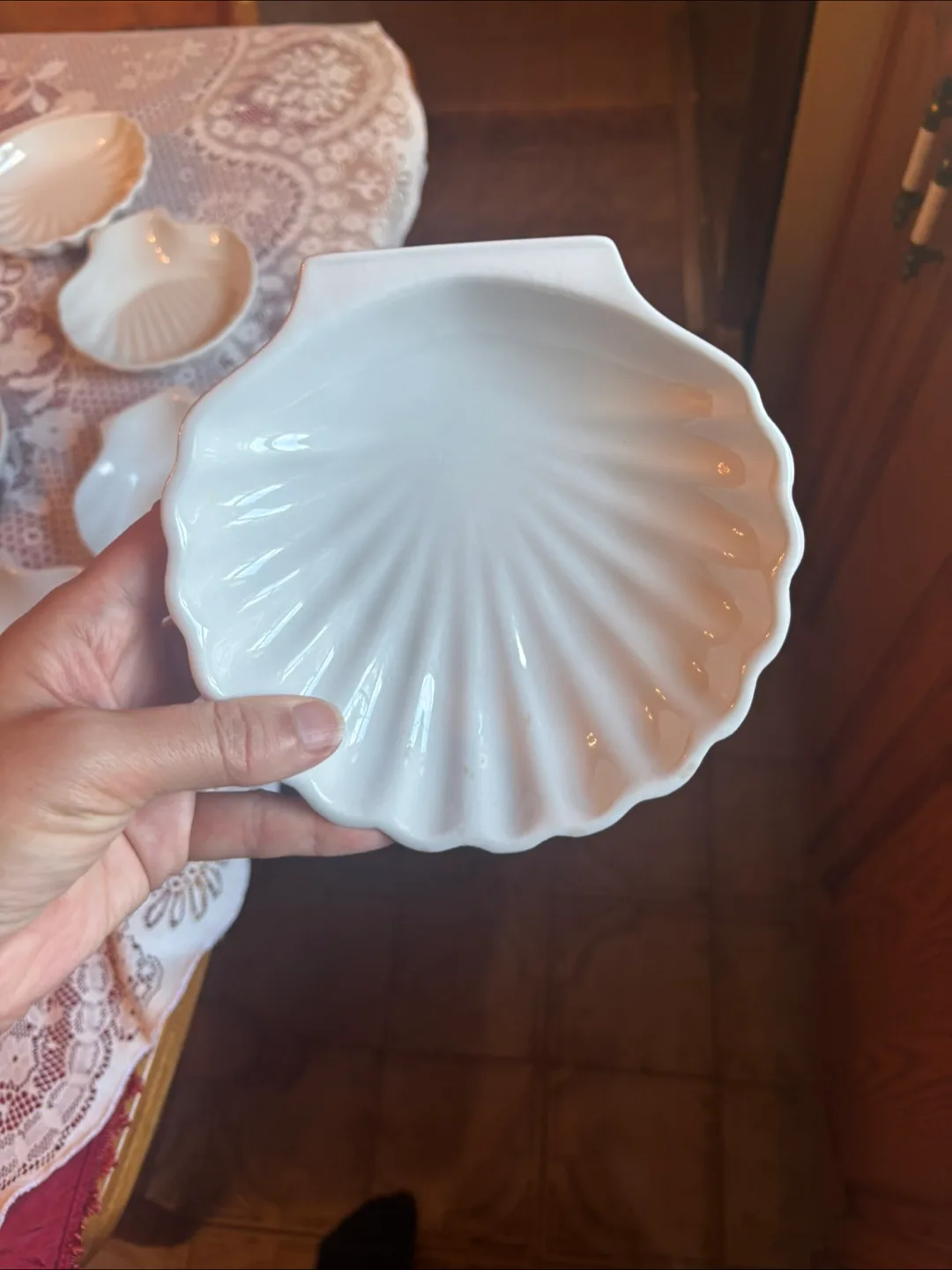 Shell Shaped Serving Dishes - Set of 12 image indicator(5)