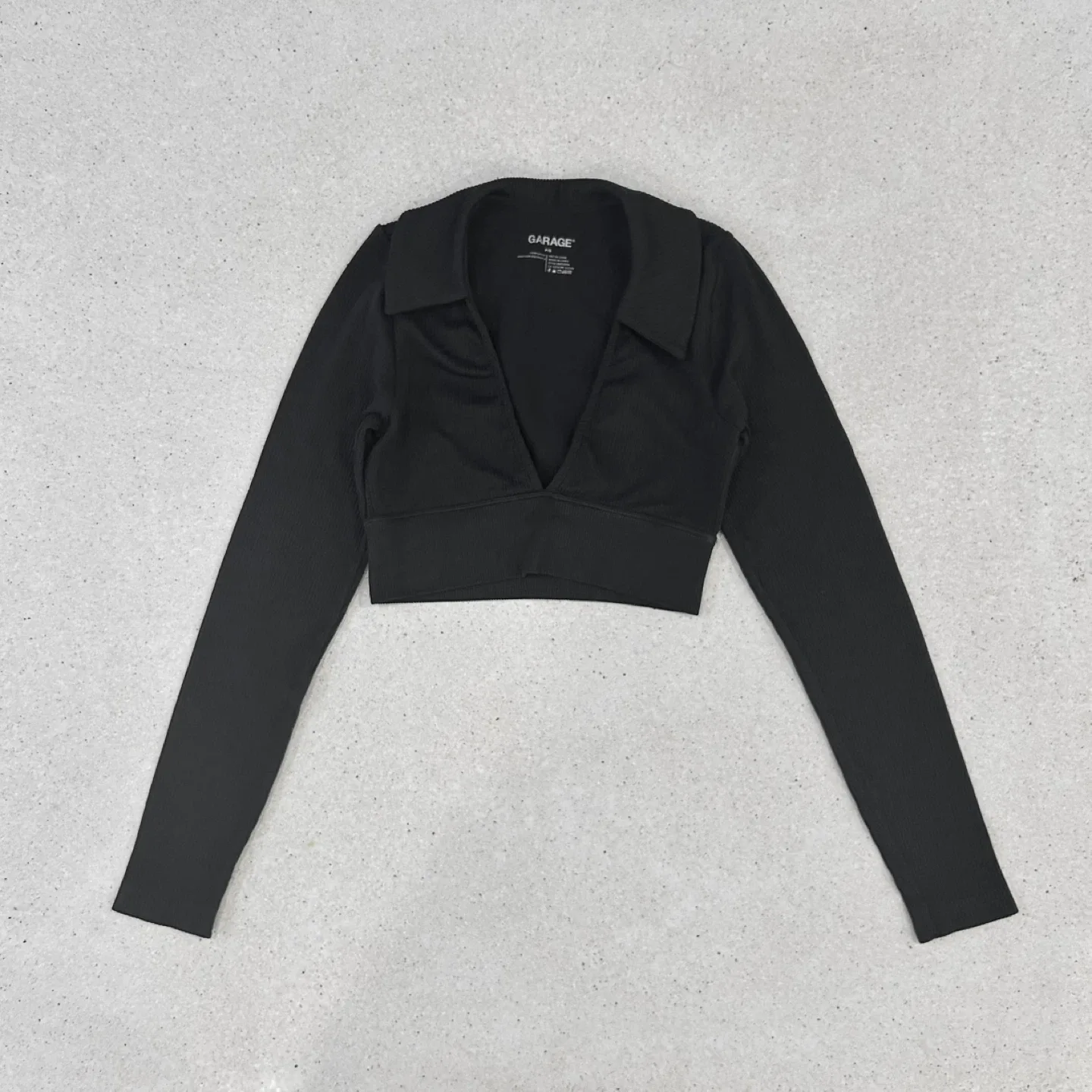 LOT of 7 cropped Black Long Sleeve Tops - Size XS and S image indicator(3)