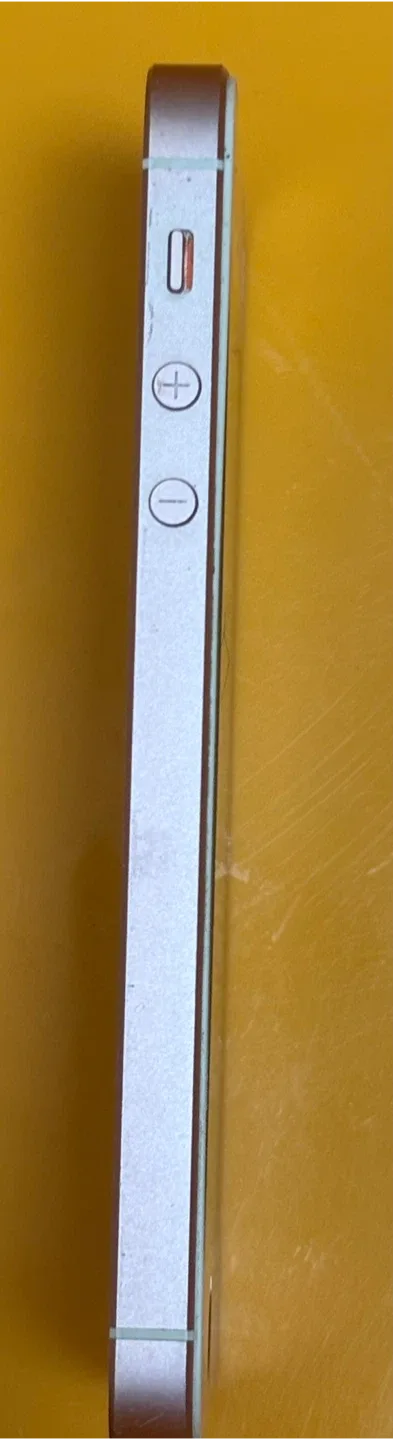 iPhone SE 1st Gen Pink Rose Gold  16 GB  unlocked image indicator(4)