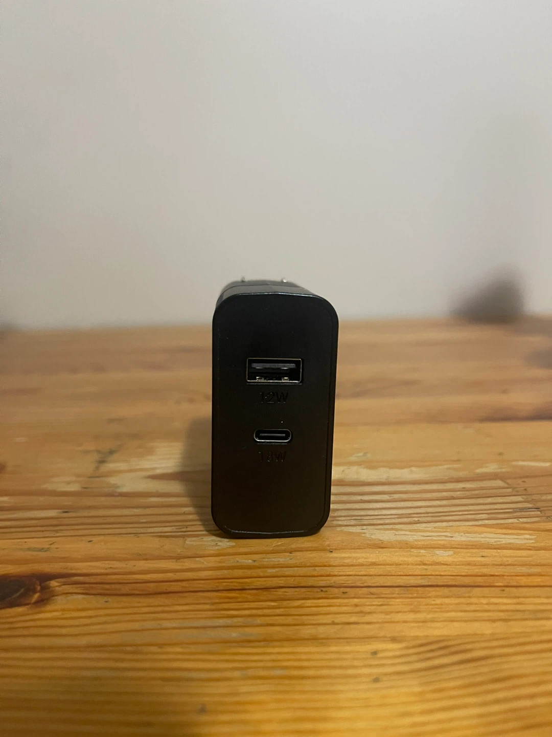 OtterBox 30W Wall Charger - Fast Charge - photo 2