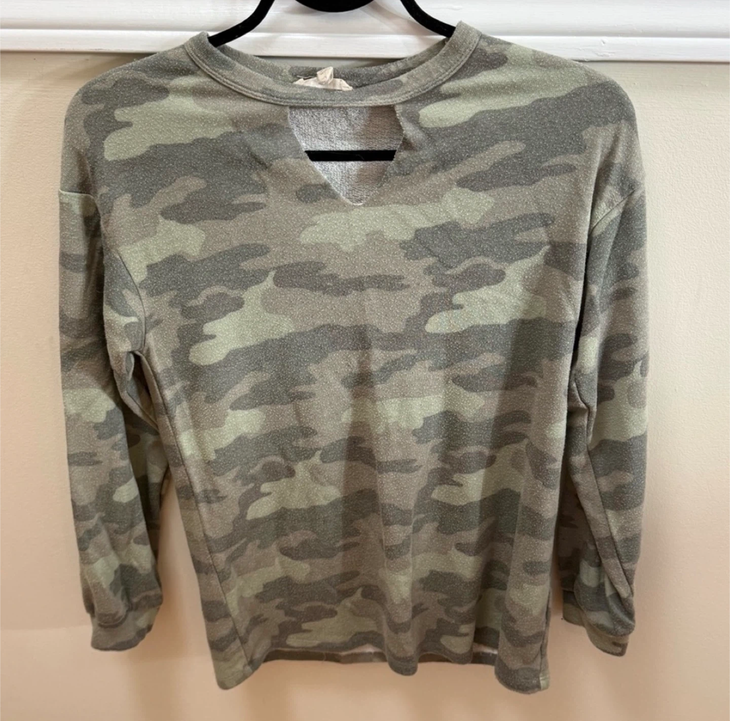 FREE Como Blu Camouflage Long Sleeve Cut Out Shirt