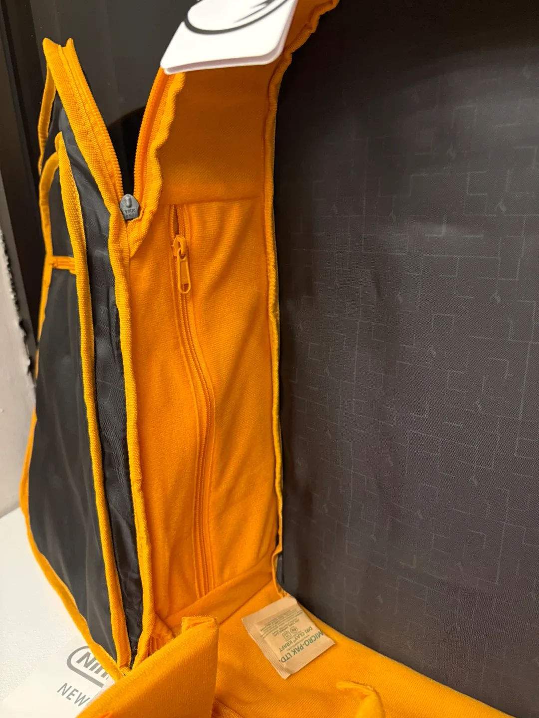 Pokémon Center Charizard Flame Thrower Backpack image indicator(7)