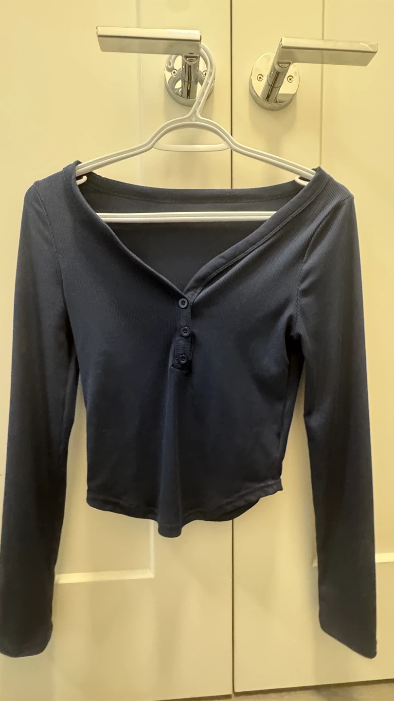 Shein v neck long sleeve tee - photo 2