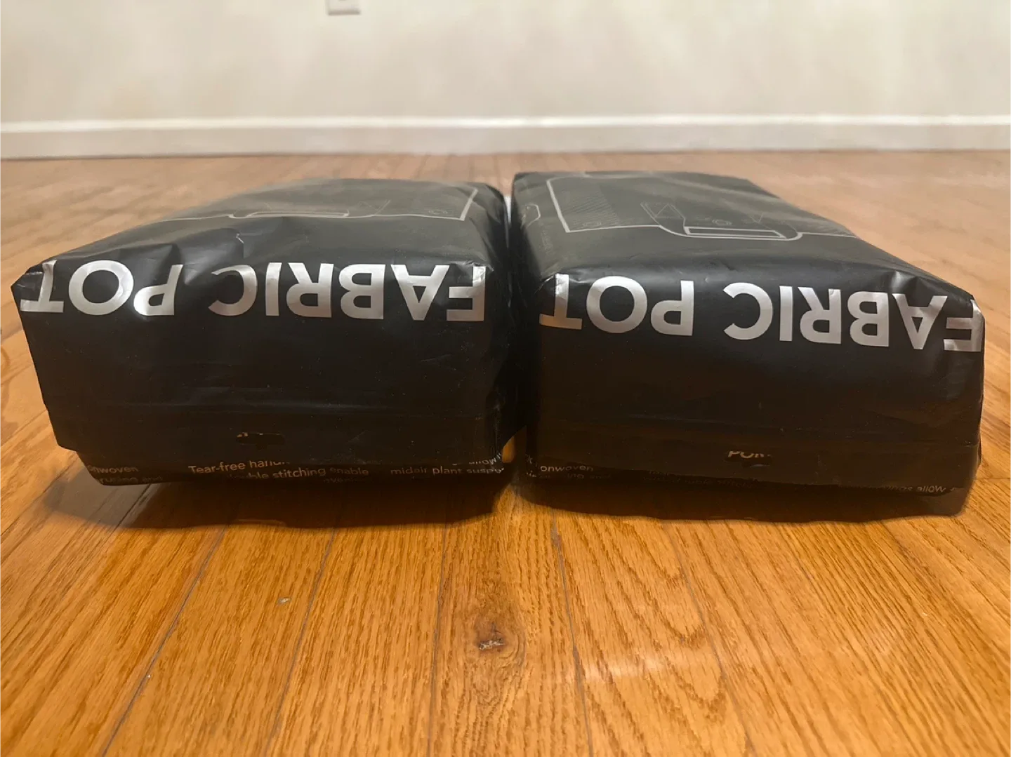 AC Infinity Smell-Proof Belt Bag & Fabric Pots + Free Netting image indicator(2)