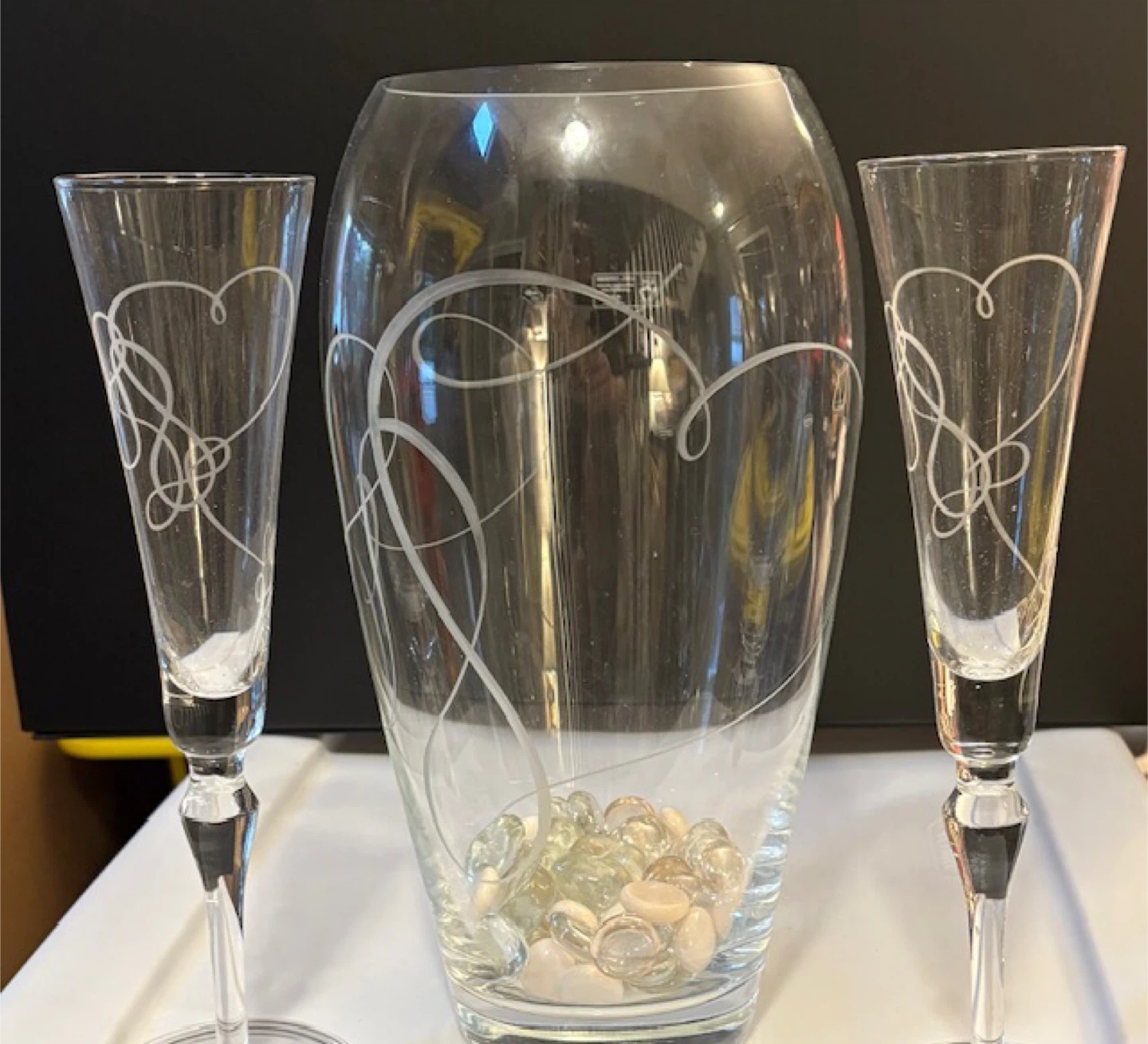 🤩 Lovely Glass Vase with Champagne Flutes - photo 2